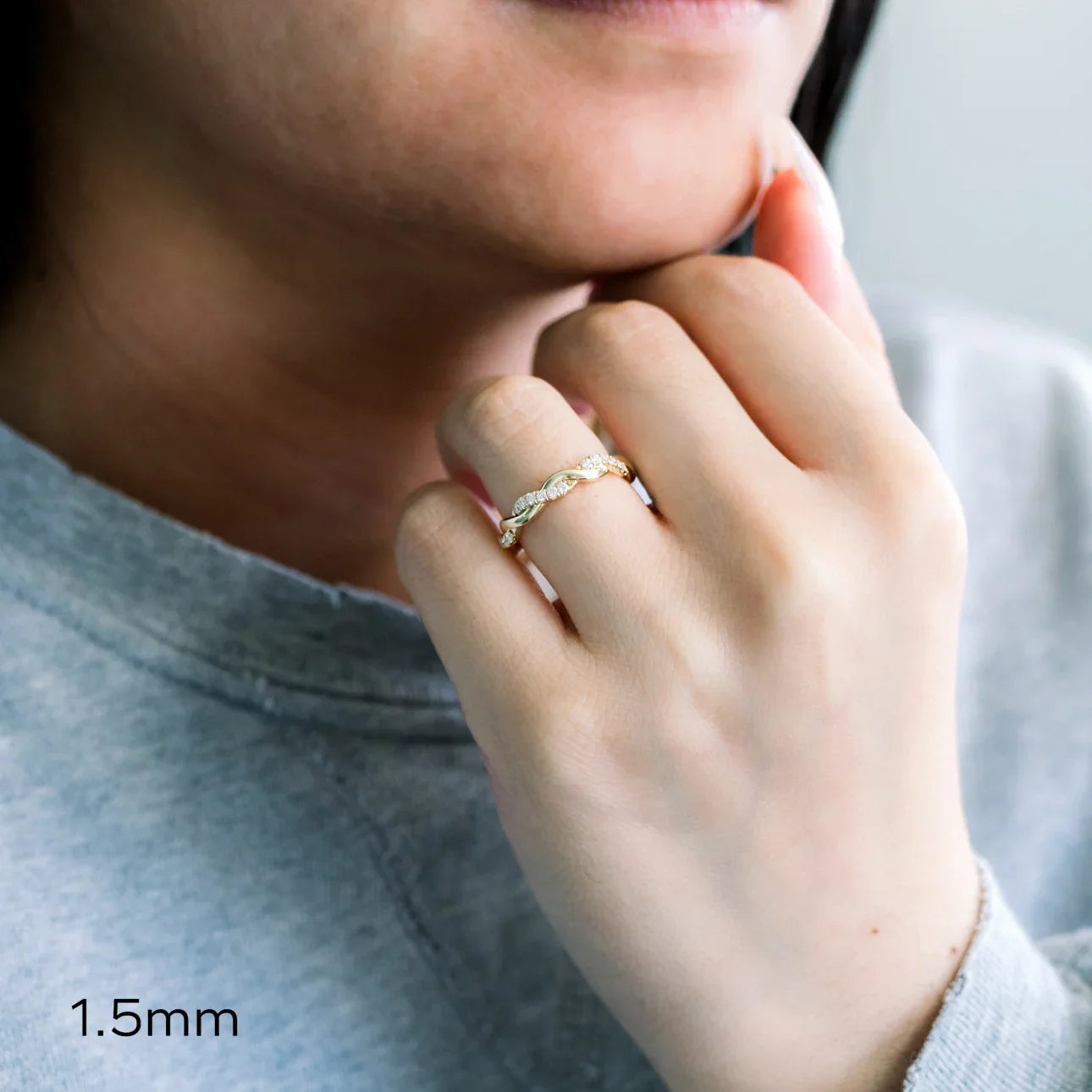 Round Lab Grown Diamond Infinity Twisting Light Eternity Band, EF Color , VS Clarity