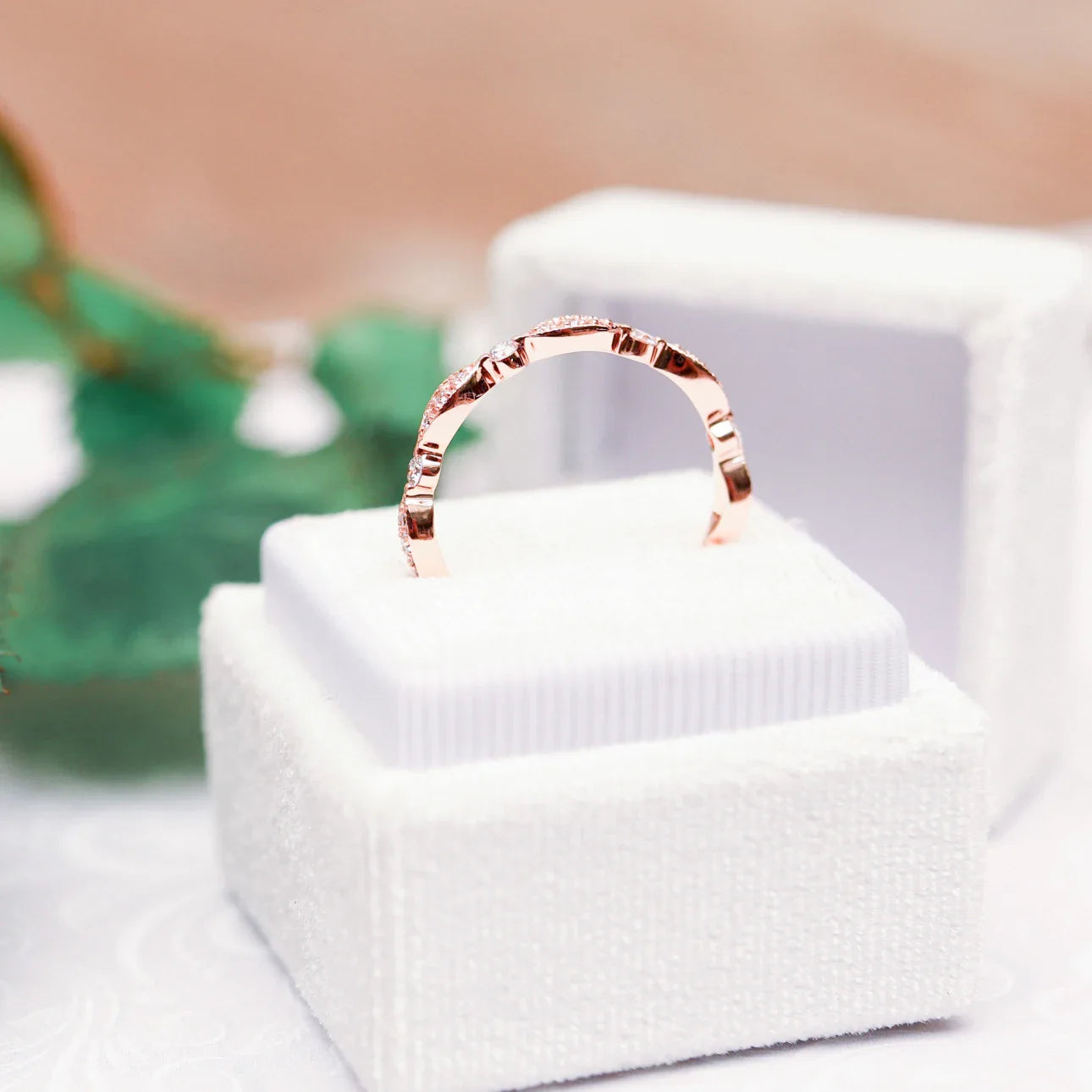 Round Lab Grown Diamond Leaf Eternity Band, EF Color, VS Clarity - IGI Certificate