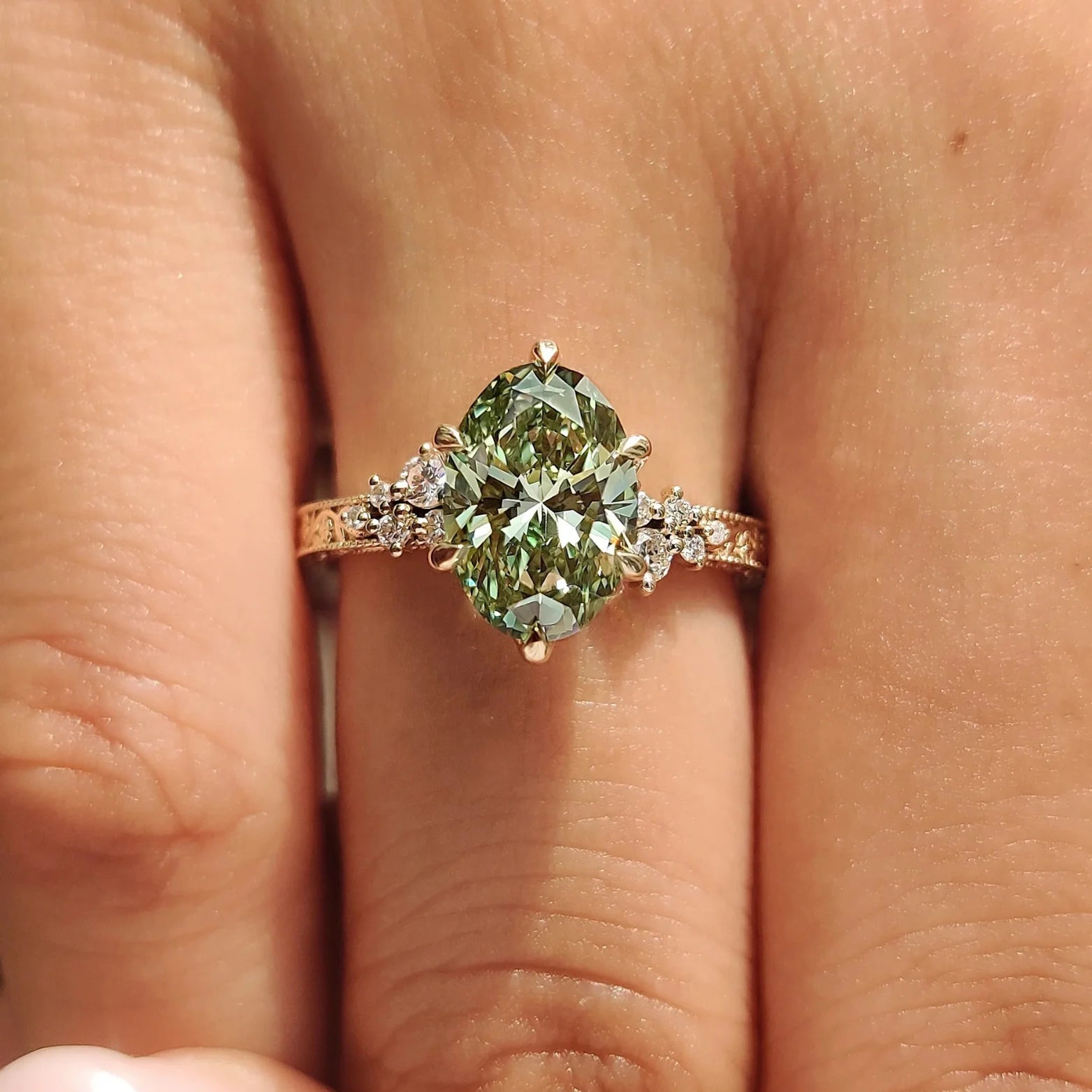Common :: Unii Jewels 1.10TCW Green Oval Lab Grown Diamond Vintage Engagement Ring