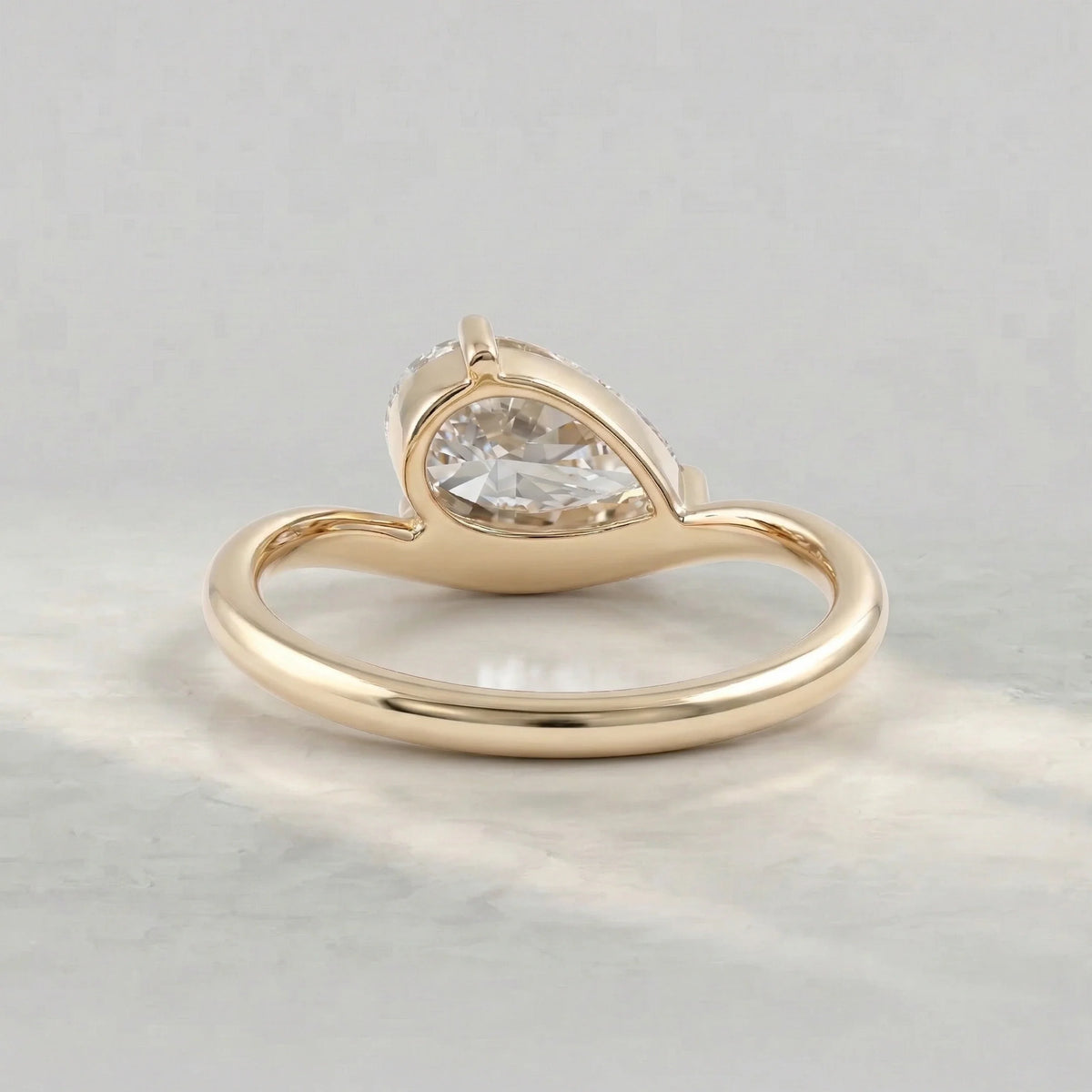 Common :: Luxury 1.33ct pear lab diamond solitaire engagement ring