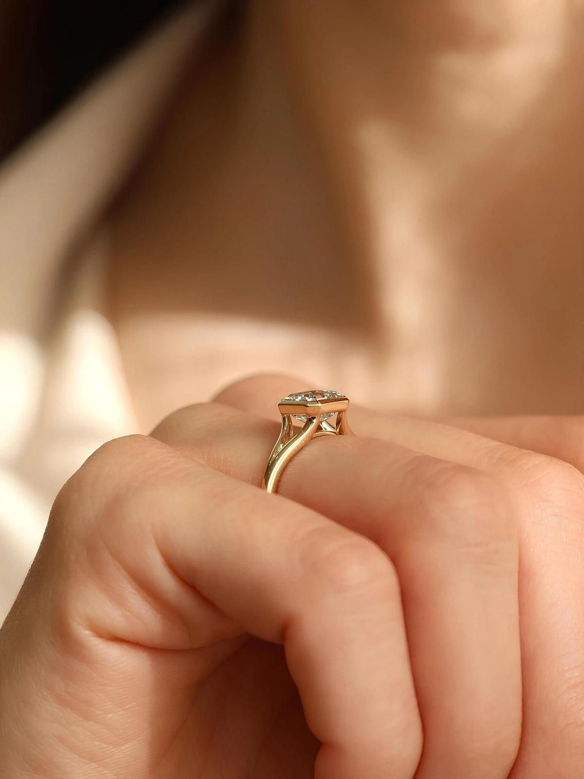 Common :: Luxury 1.75ct Asscher lab grown diamond engagement ring