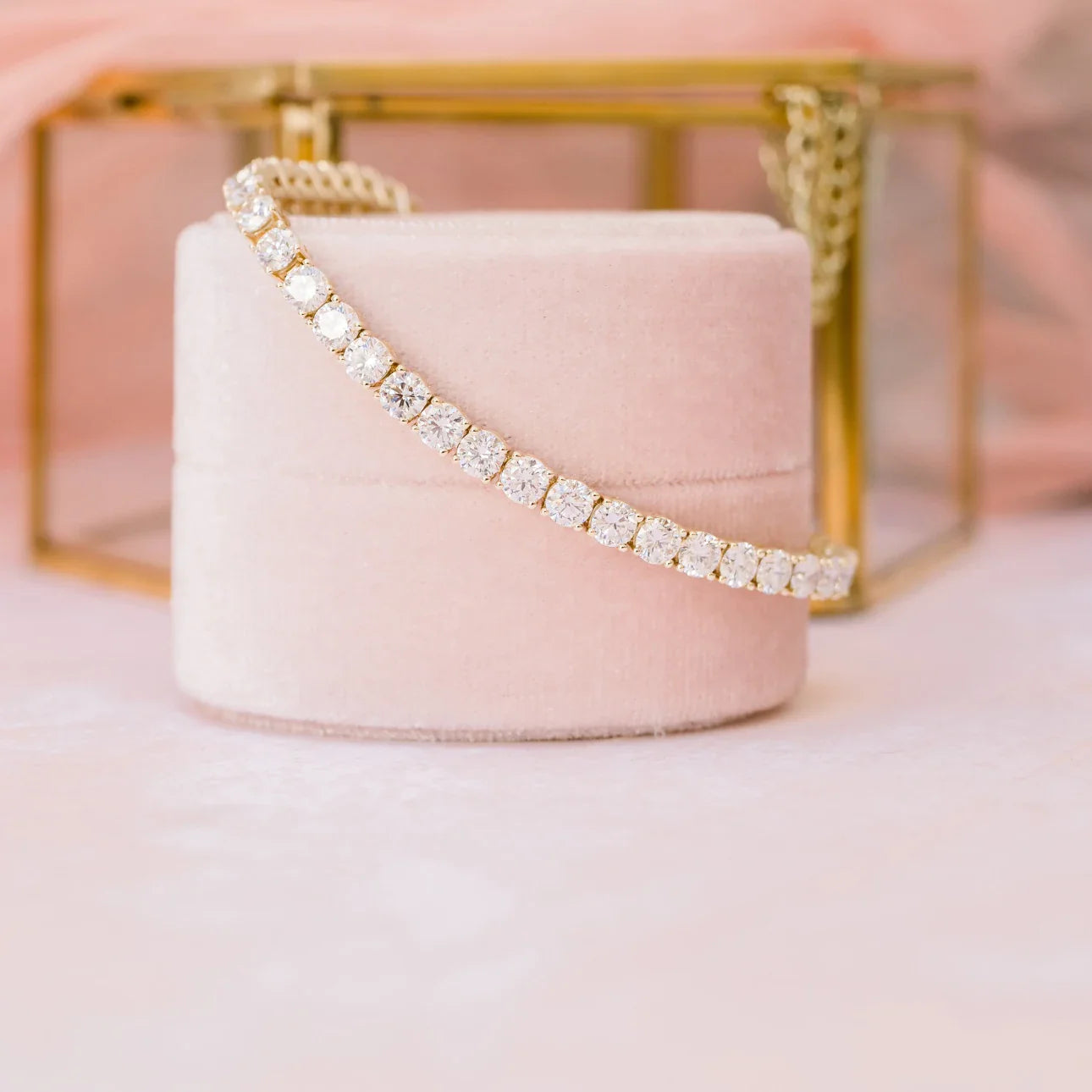 Round Lab Grown Diamond 4 Prong Tennis Bracelet, EF Color, VS clarity, IGI Certified