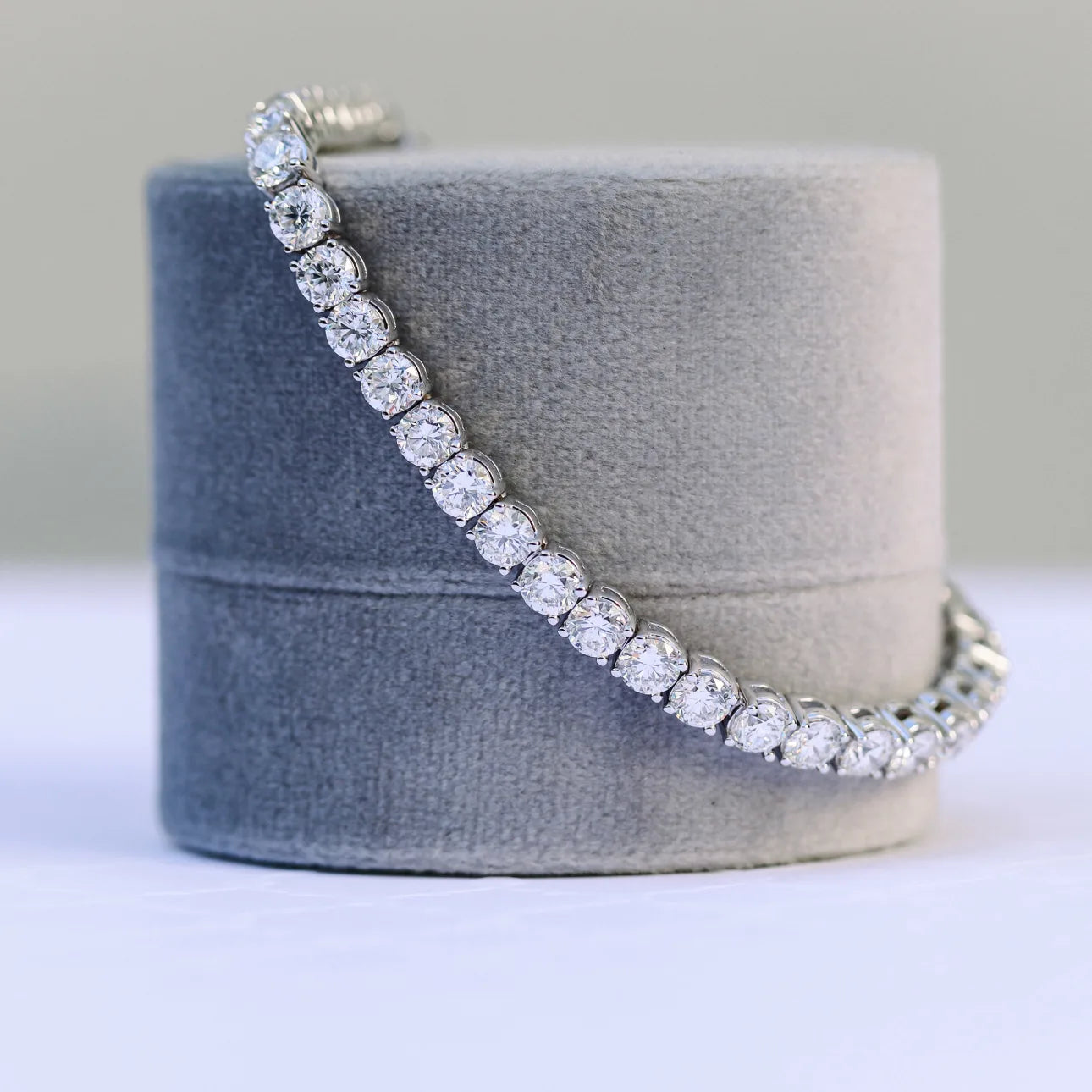 Round Lab Grown Diamond 4 Prong Tennis Bracelet, EF Color, VS clarity, IGI Certified