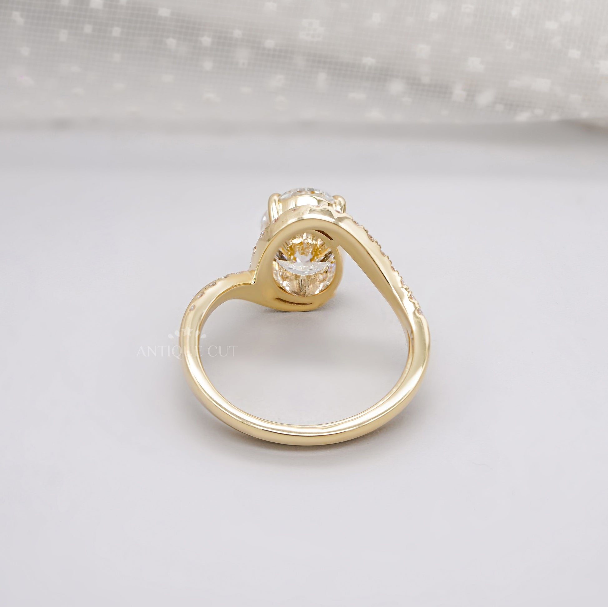 2.80tcw Oval Lab Diamond Bypass Style Engagement Ring | Matching Curved Band | IGI Certified