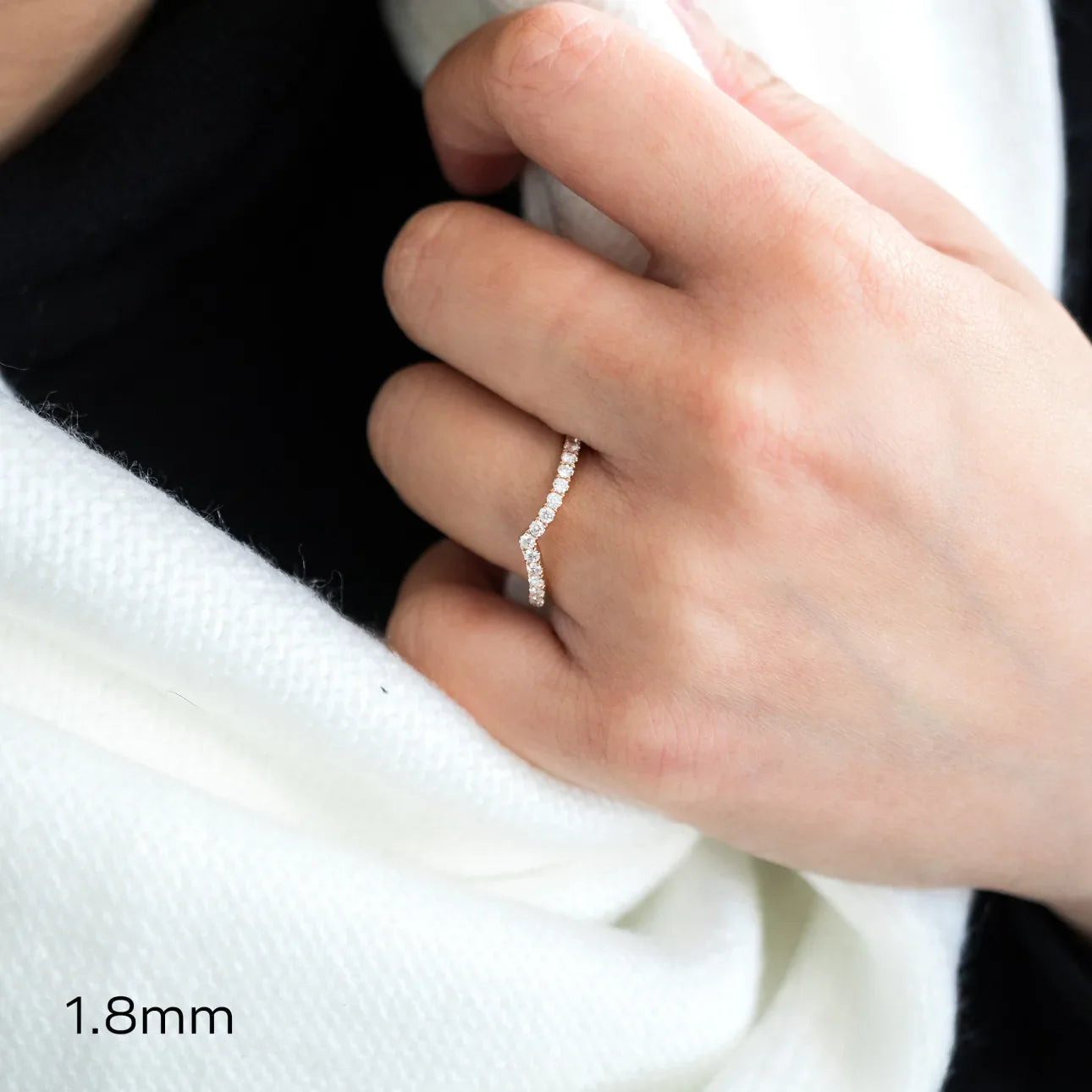 Round Pave Contoured Eternity Band, EF Color, VS Clarity - IGI CErtificate