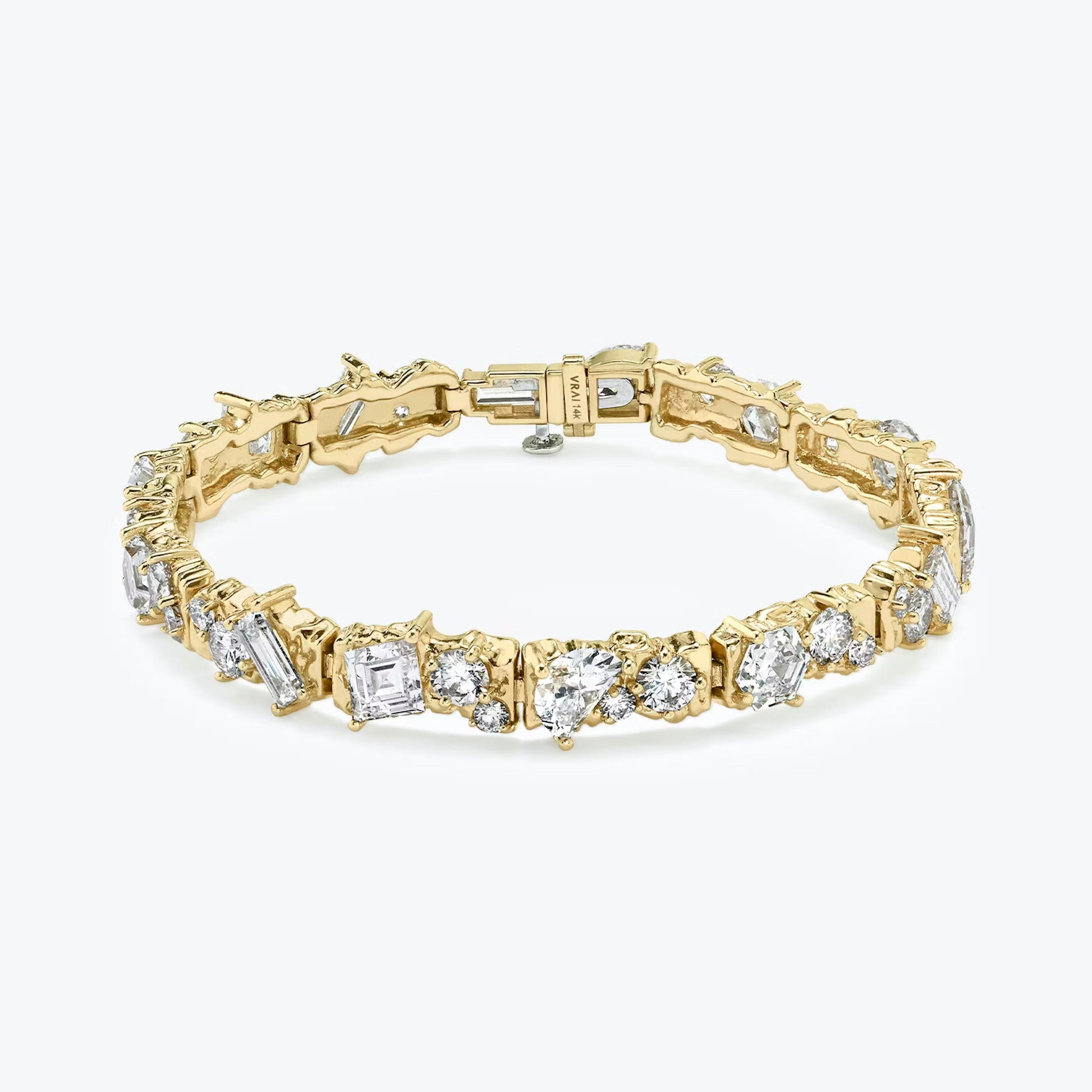 Multi Lab Grown Diamond Unity Bracelet, EF Color, VS Clarity, IGI Certificate