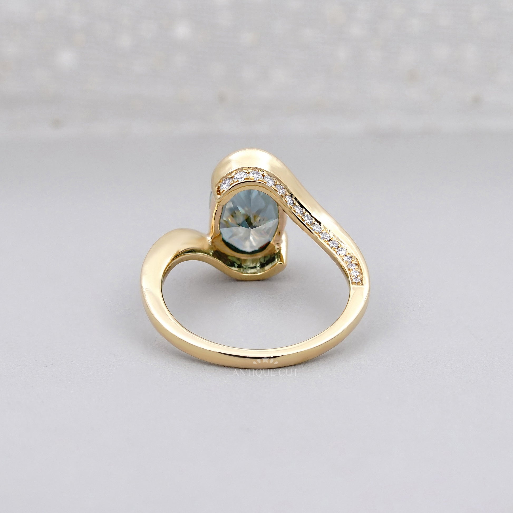 3.00ct Green Lab Grown Diamond Ring with 0.40ct Diamond Accents | Gold Wave Engagement Ring