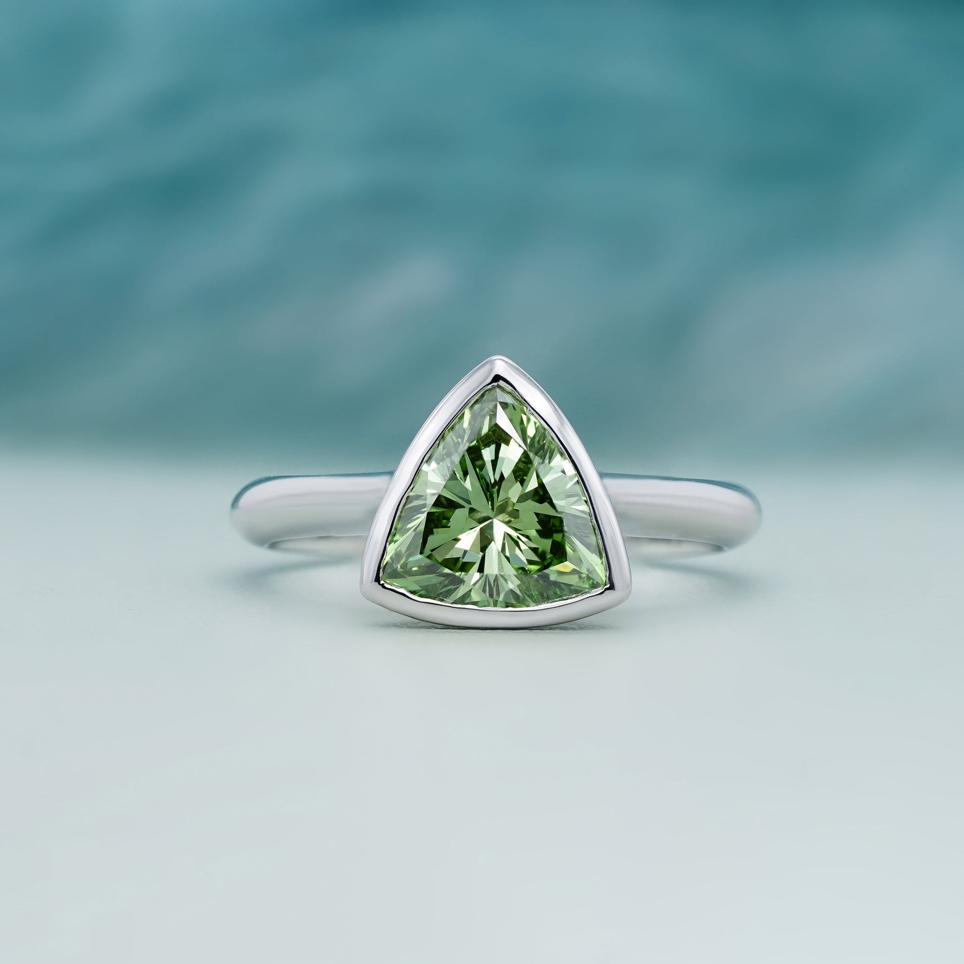 Fancy Green 1.50ct Trillion Lab Grown Diamond Engagement Ring | Bezel Set | VVS–VS Clarity | IGI Certified | Modern Minimalist Style