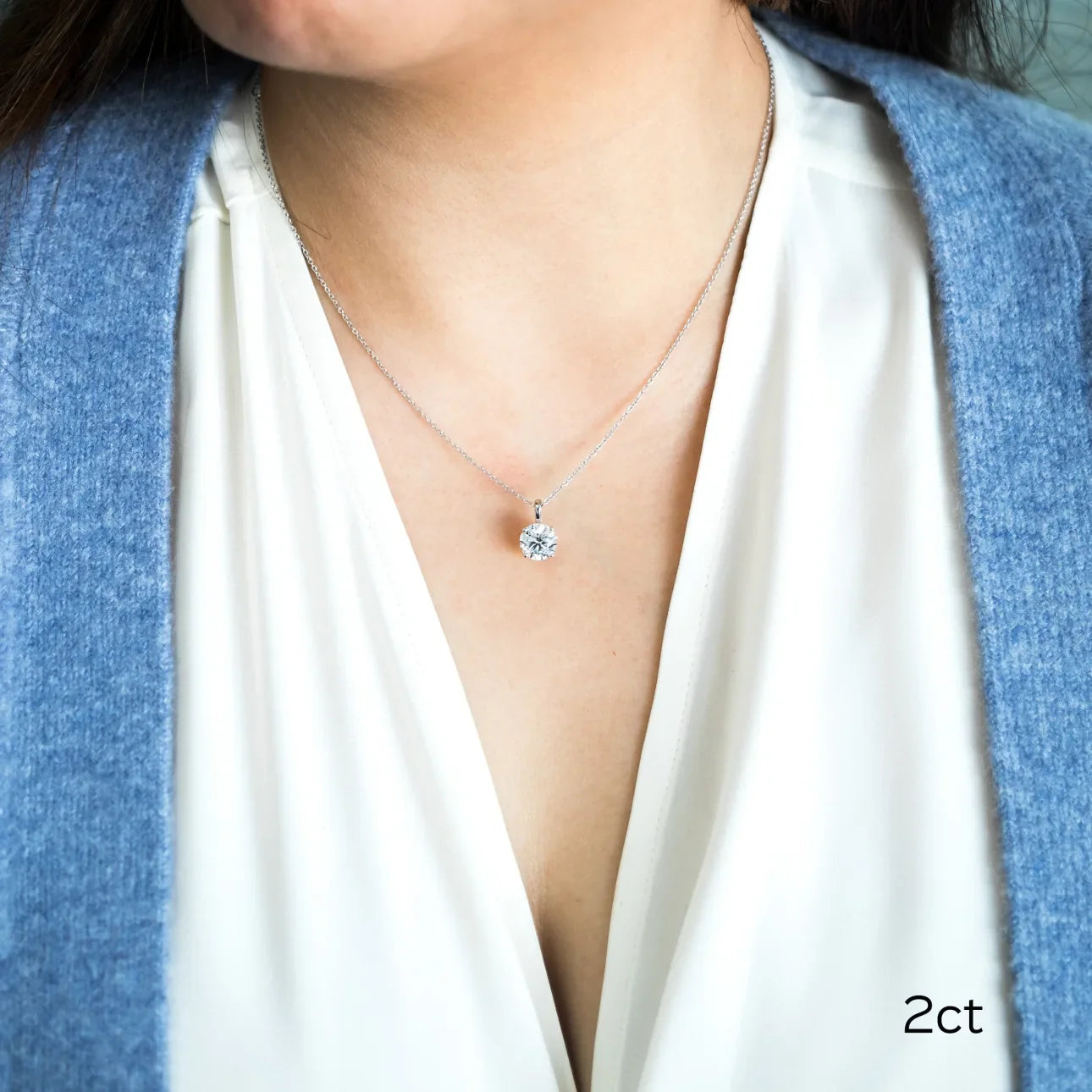 Round Lab Grown Diamond Classic Pendant With Chain, EF Color, VS Clarity, IGI Certified