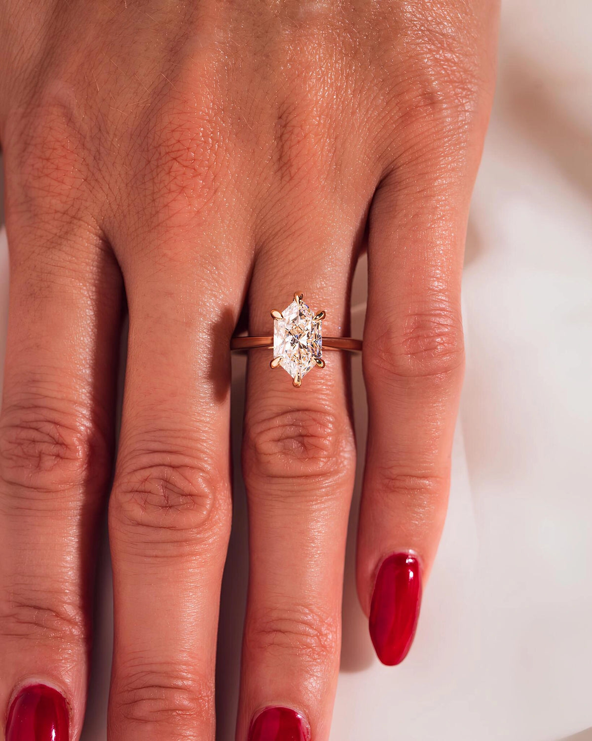 Common :: Luxury 2.49ct lab grown diamond hidden halo engagement ring