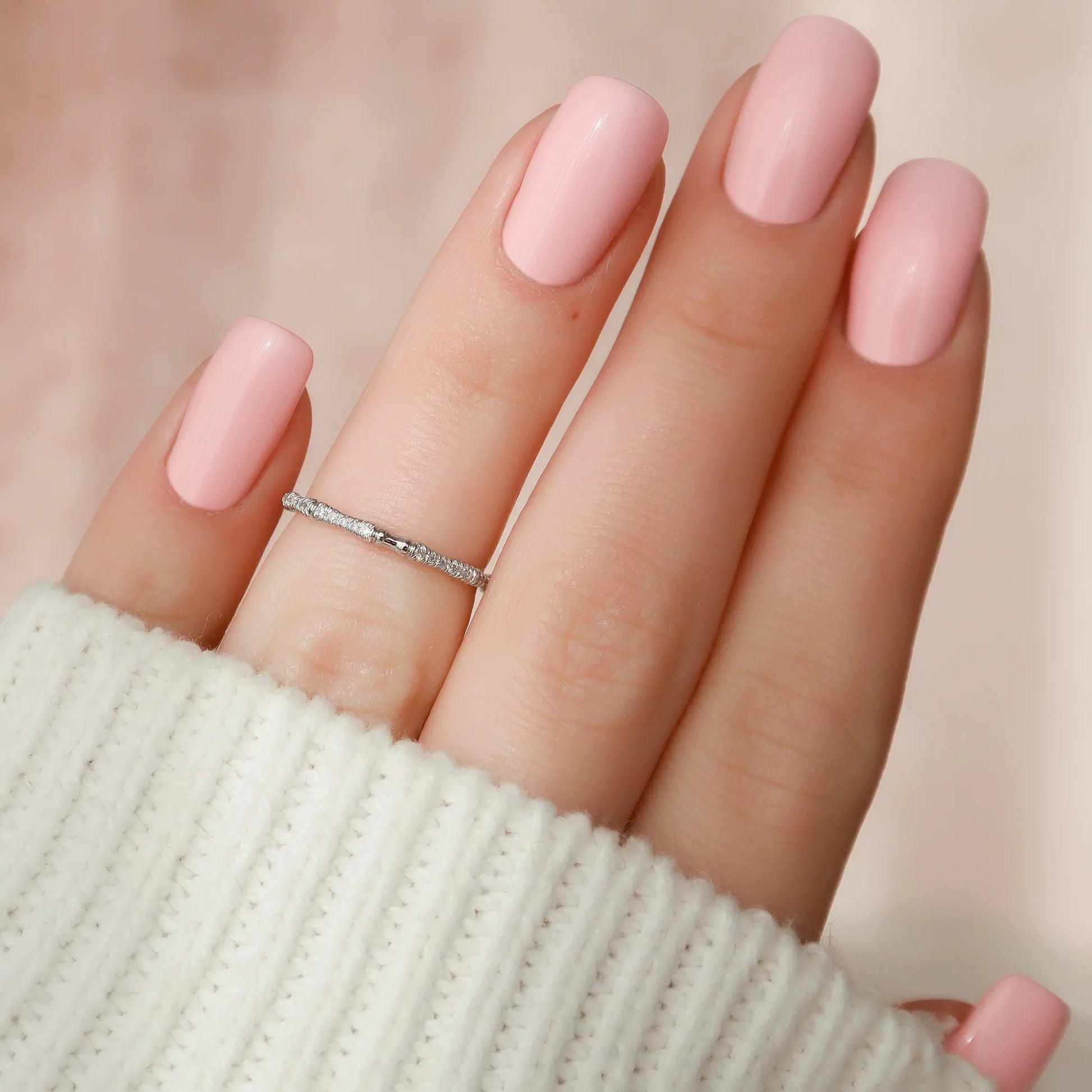 The Eve Twisted Pavé Wedding Band | 0.10 TCW Lab-Grown Diamonds, 1.8mm| IGI Certified