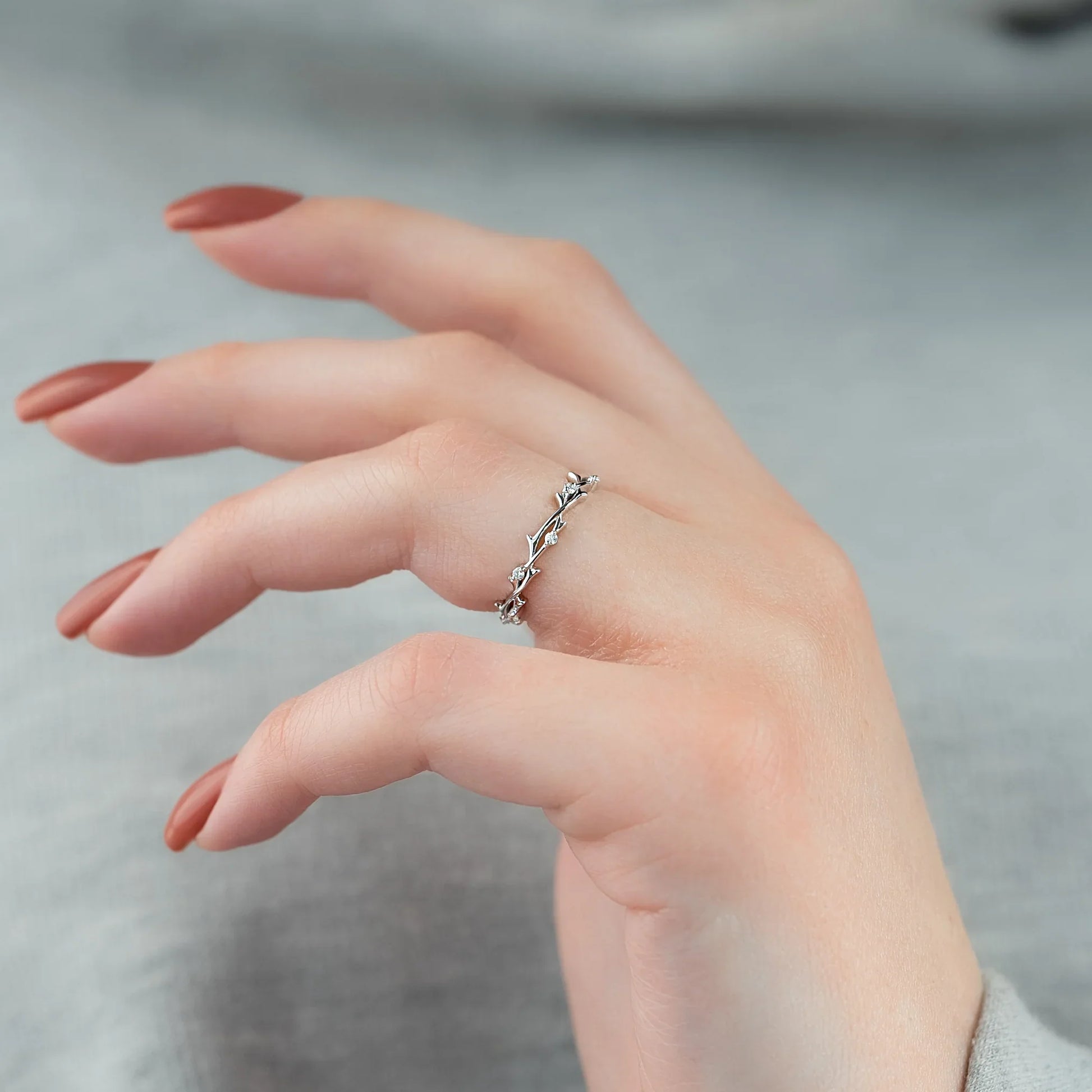 0.15ct Round Lab-Grown Diamond Twig Ring | IGI Certified