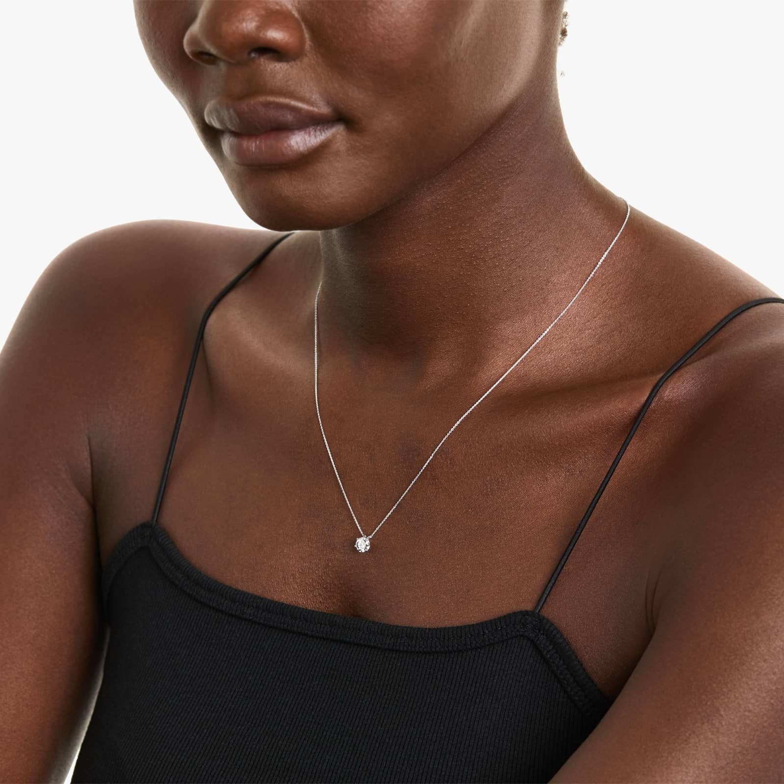 Round Lab Grown Diamond Scallop Basket Diamond Pendant With Chain, EF Color, VS Clarity, IGI Certified