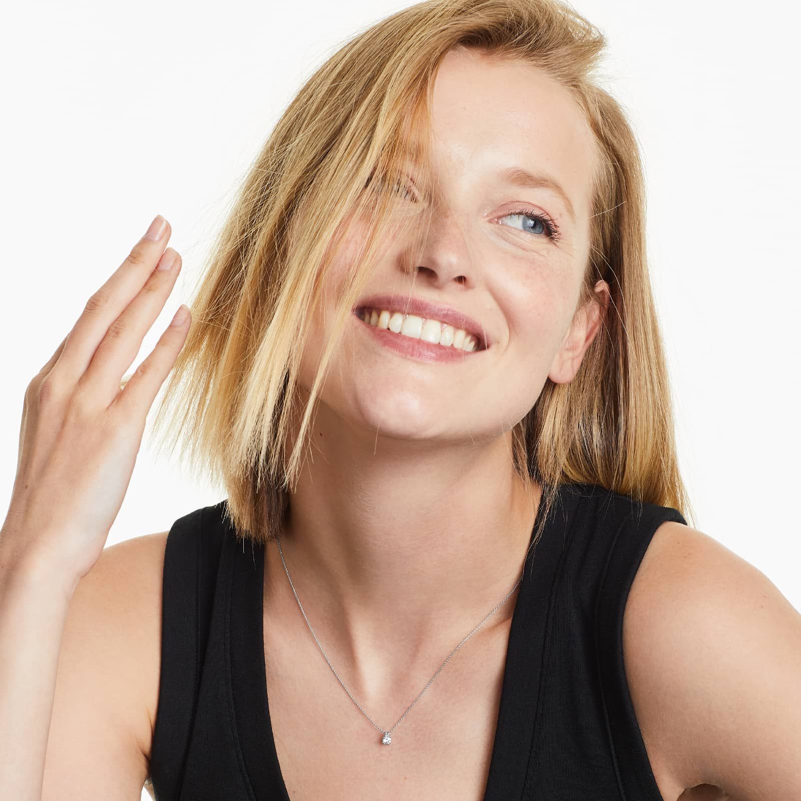 Round Lab Grown Diamond Double Prong Pendant With Chain, EF Color, VS Clarity, IGI Certfied