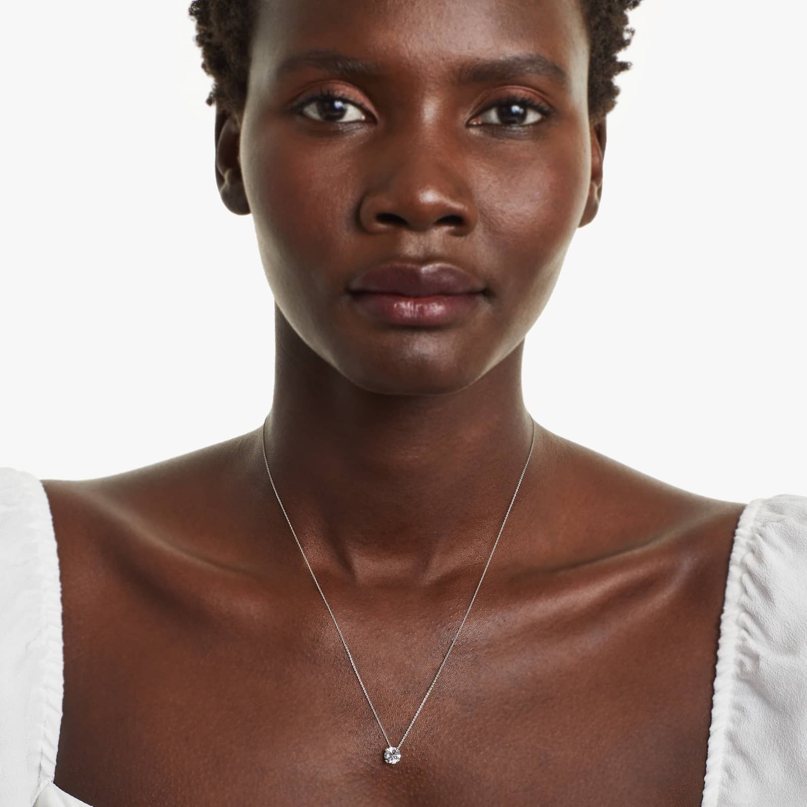 Round Lab Grown Diamond Double Prong Pendant With Chain, EF Color, VS Clarity, IGI Certfied