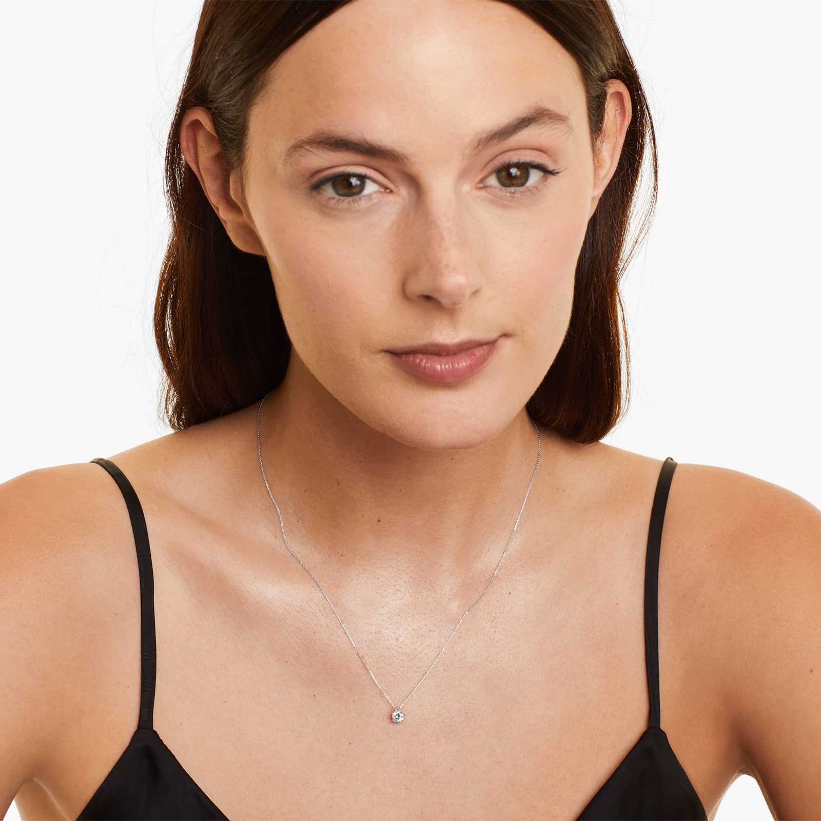 Round Lab Grown Diamond Double Prong Pendant With Chain, EF Color, VS Clarity, IGI Certfied