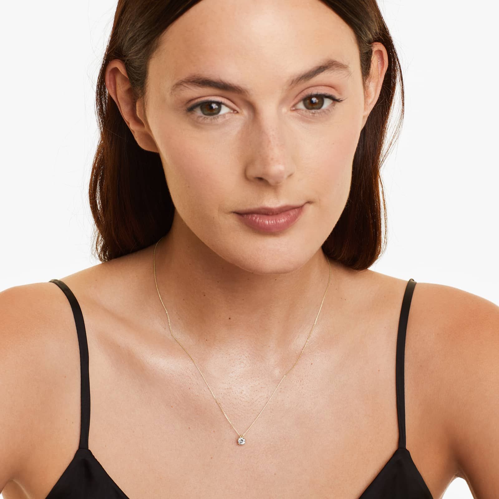 Round Lab Grown Diamond Double Prong Pendant With Chain, EF Color, VS Clarity, IGI Certfied