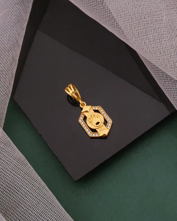 King Logo in diamond frame Pendant