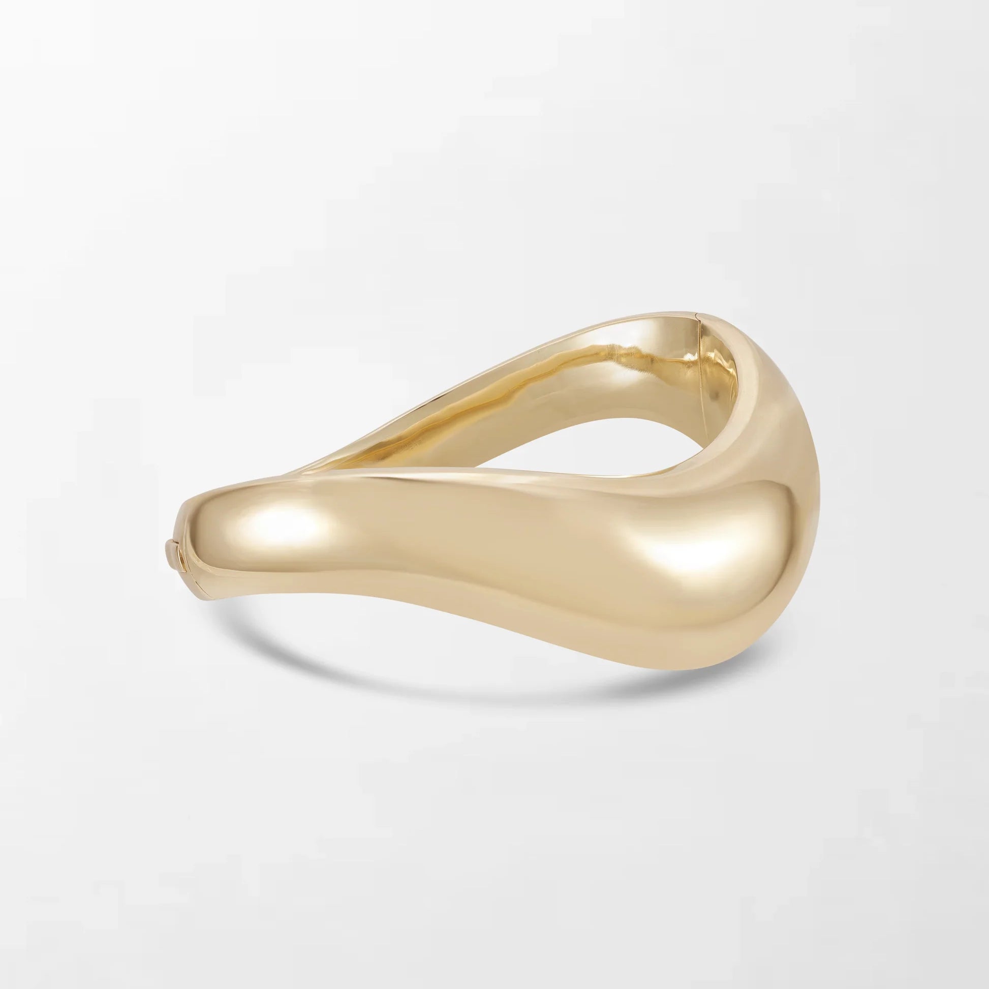 Common :: Serena sculptural wave bangle bracelet by Unii Jewels