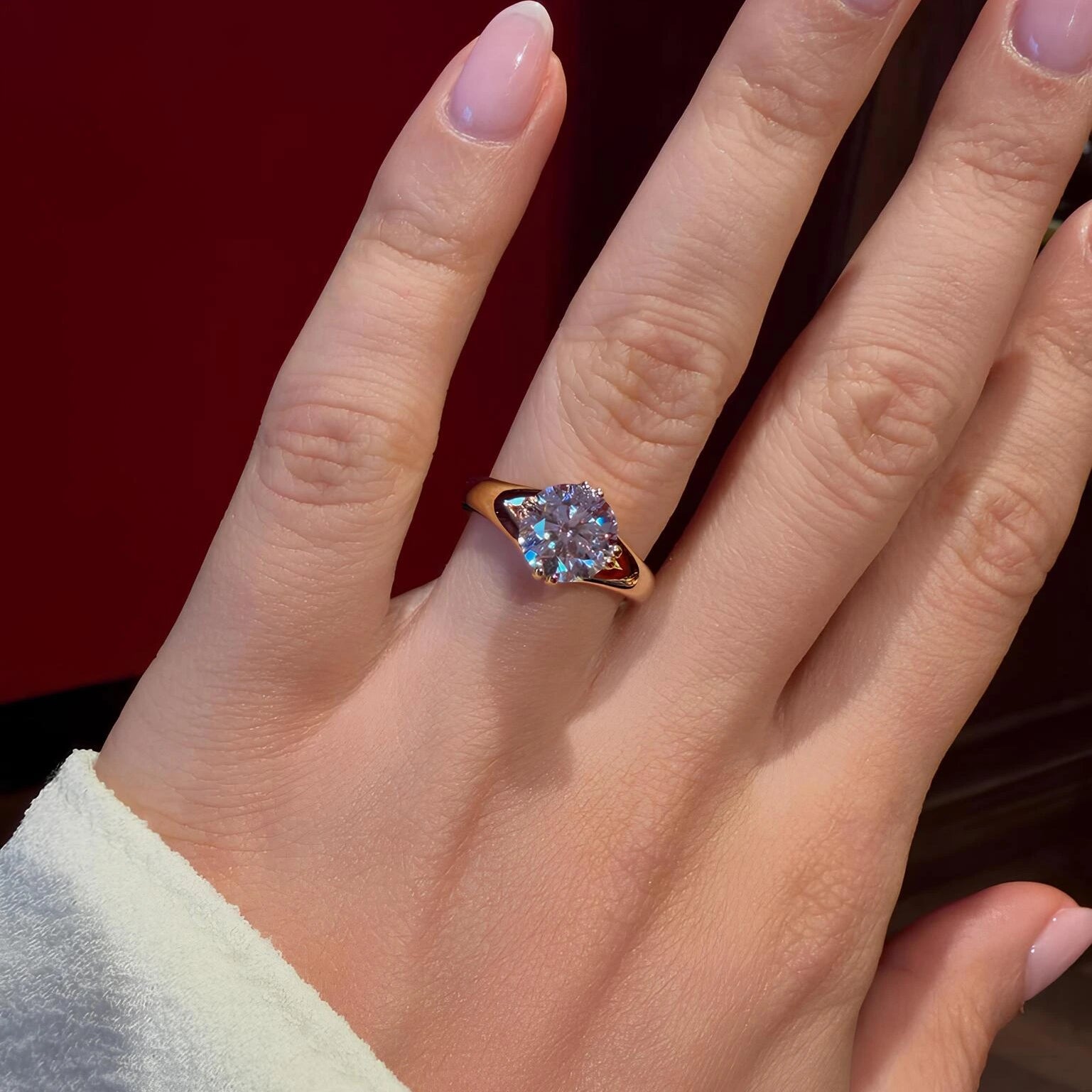 Common :: Unii Jewels 2ct round cut lab grown diamond solitaire engagement ring