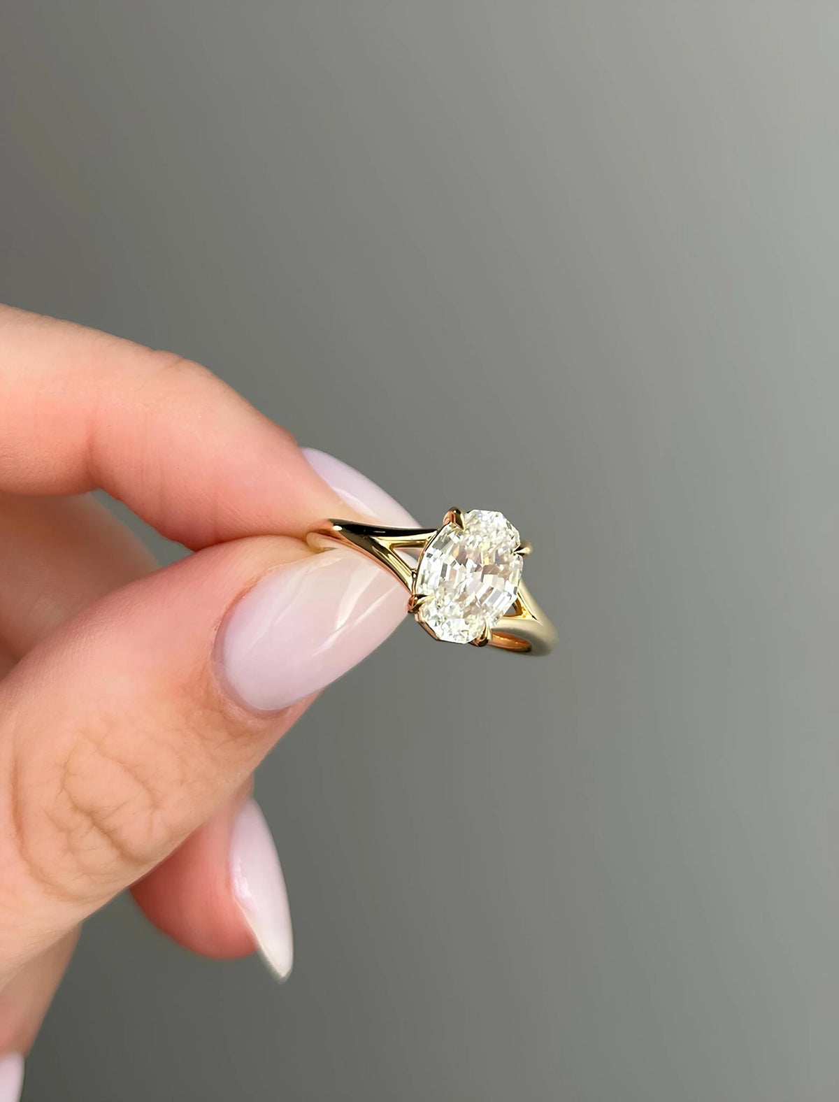 Common :: Unii Jewels 2ct step cut oval lab grown diamond solitaire engagement ring