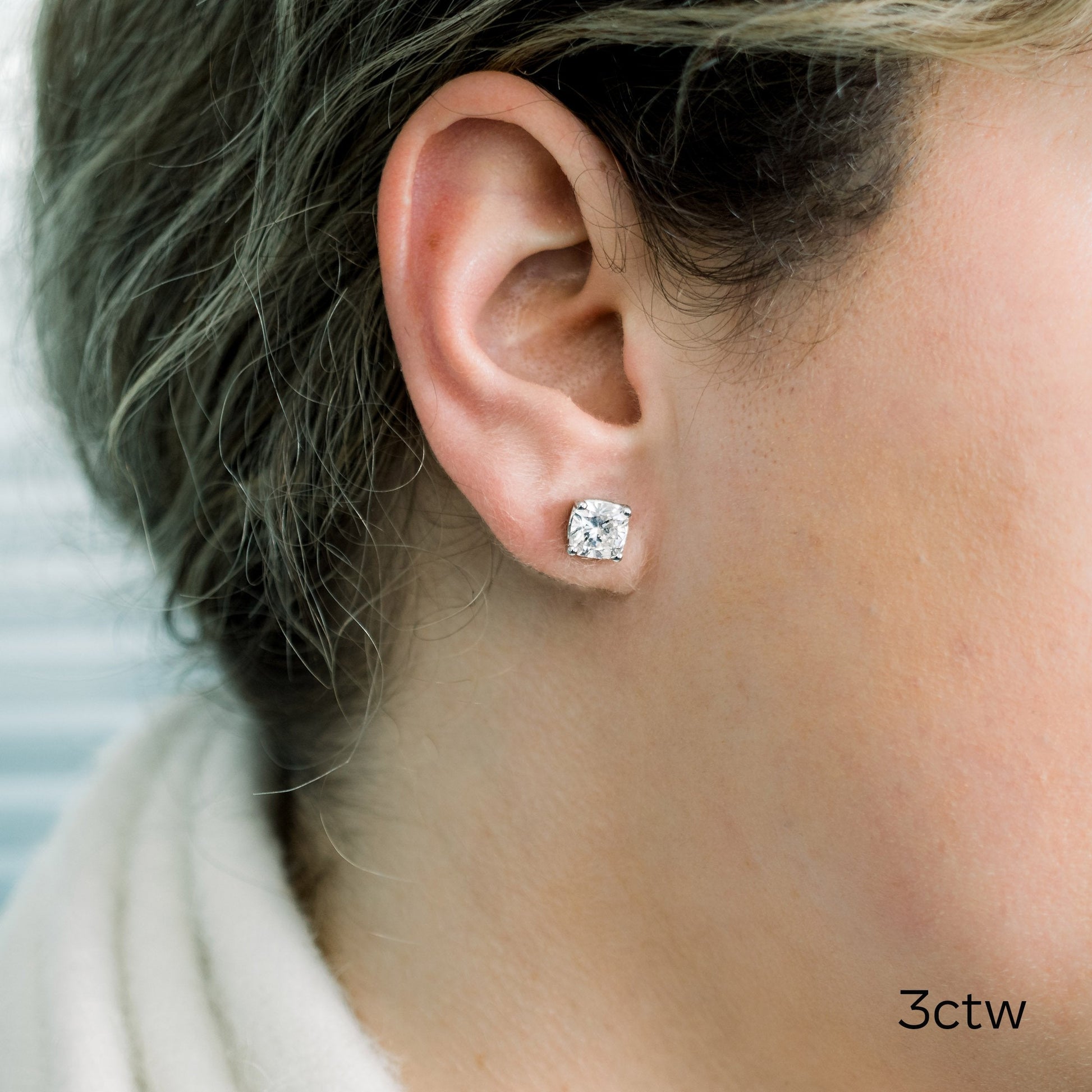 Cushion Lab Grown Dimaond Stud Solitaire Earrings, EF Color, VS Clarity, IGI Certified diamond