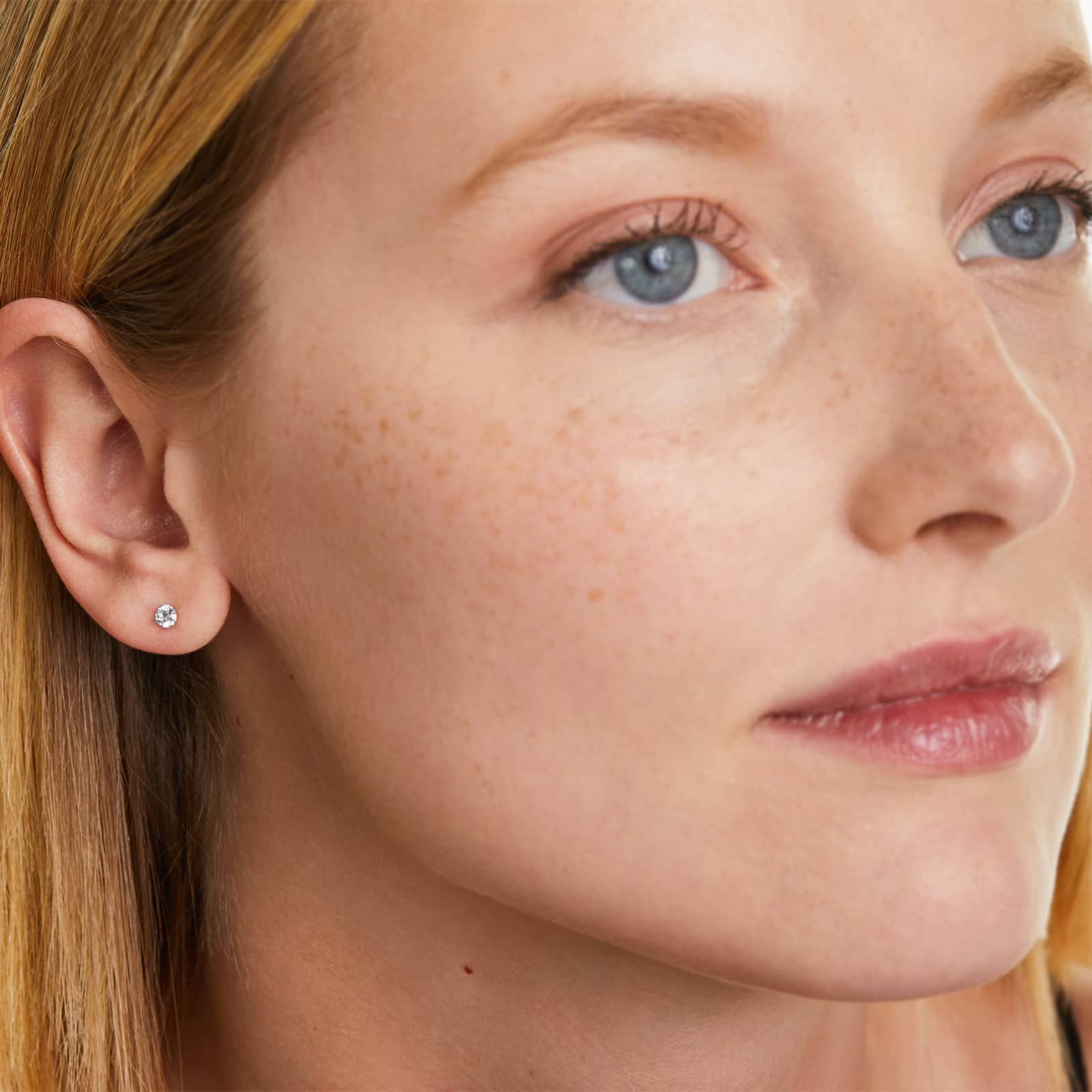 Round Lab Grown Diamond Double Prong Stud Solitaire Earring, EF Color, VS Clarity, IGI Certified