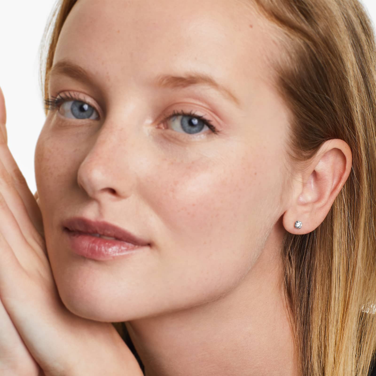 Round Lab Grown Diamond Double Prong Stud Solitaire Earring, EF Color, VS Clarity, IGI Certified