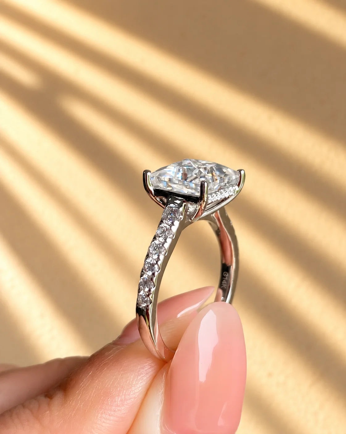 Common :: IGI-certified 3.00CT princess lab grown diamond with D–E–F color and VVS–VS clarity.