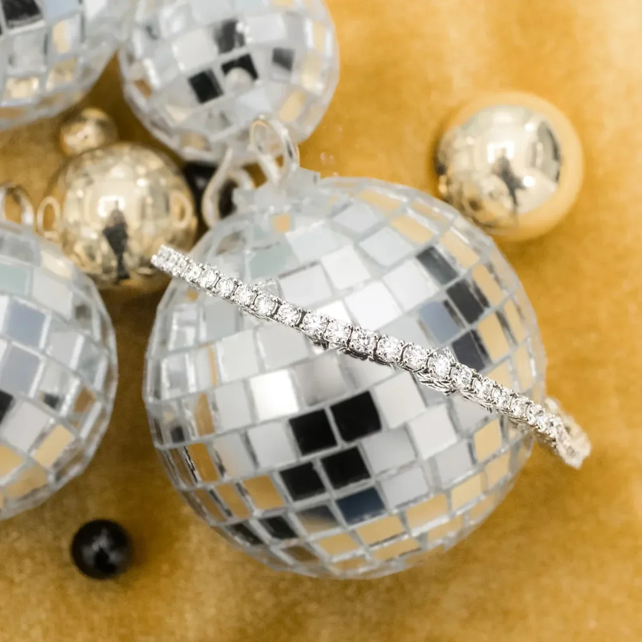 Round Lab Grown Diamond 4 Prong Tennis Bracelet, EF Color, VS clarity, IGI Certified