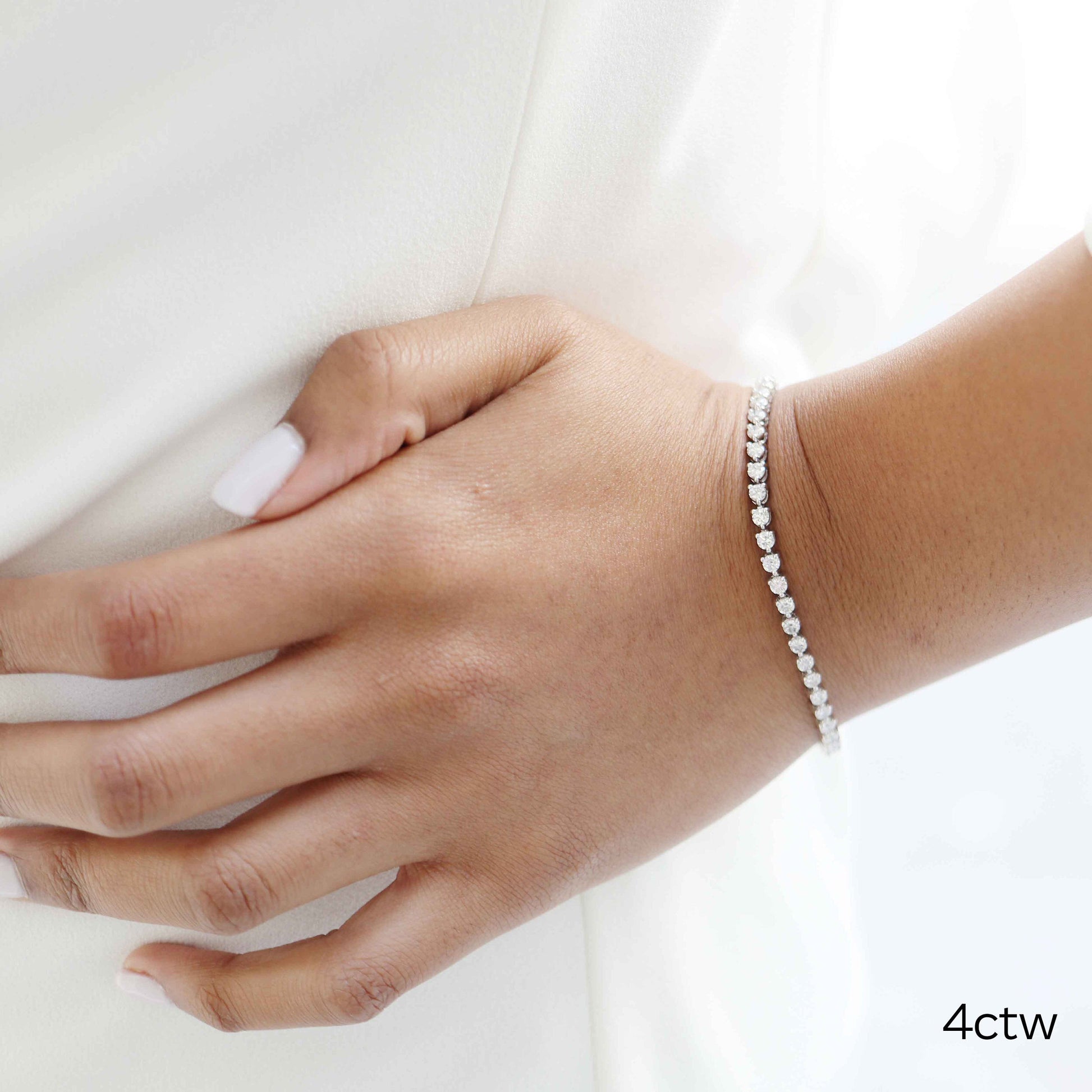 Round Lab Grown Diamond Three Prong Tennis Bracelet, EF Color, VS Clarity, IGI Certificate