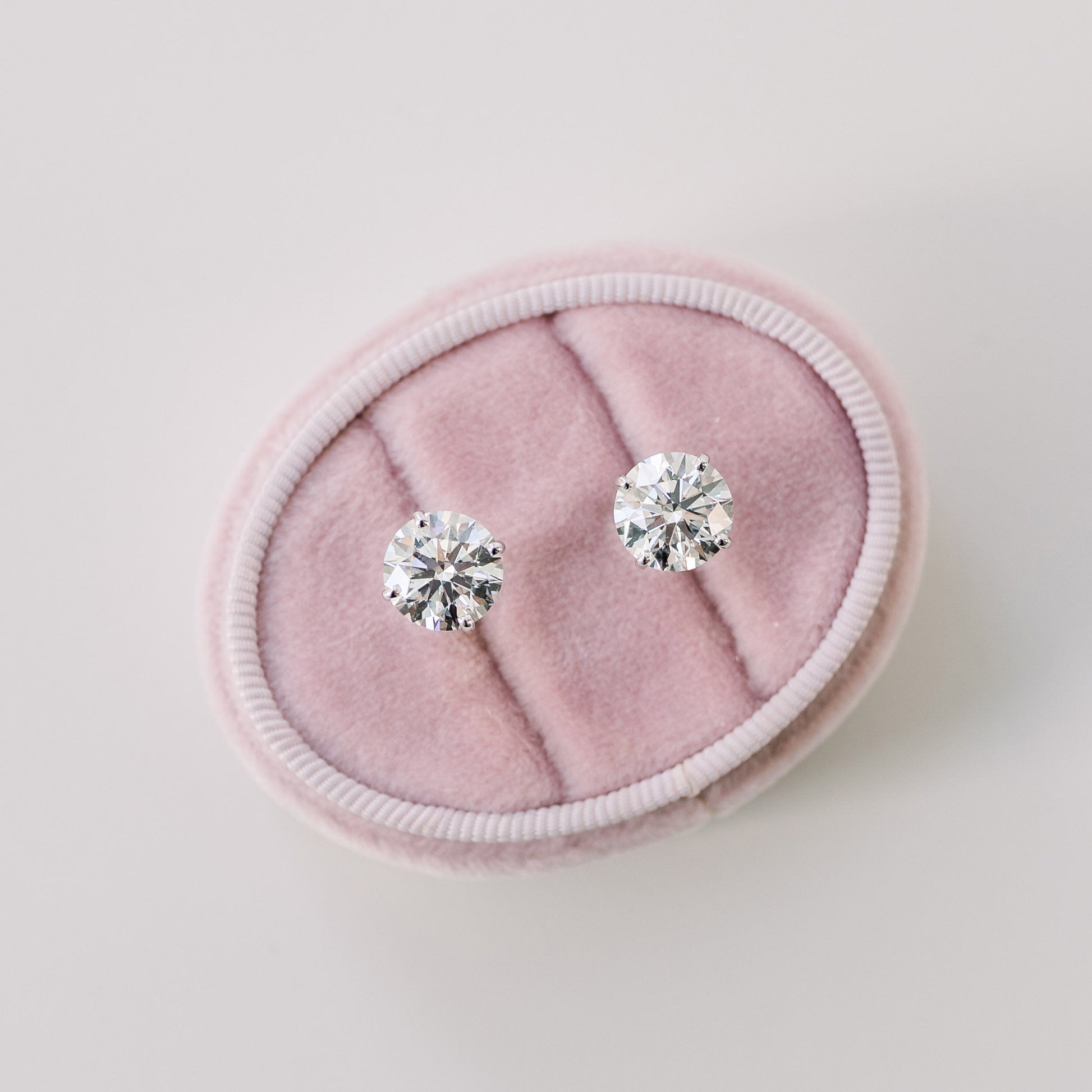 Round Stud Earring