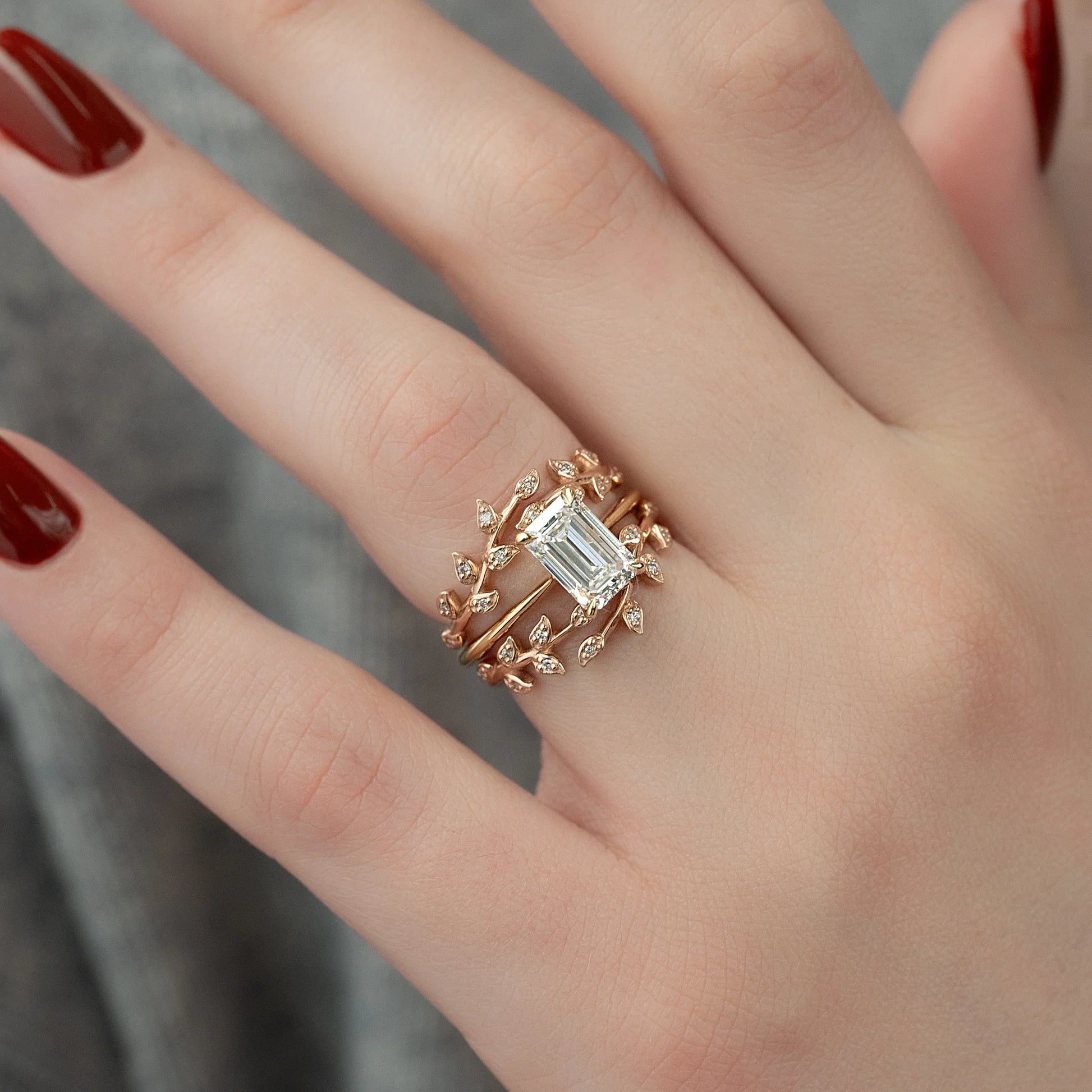 0.10ct Round Diamond Ring Jacket | IGI Certified