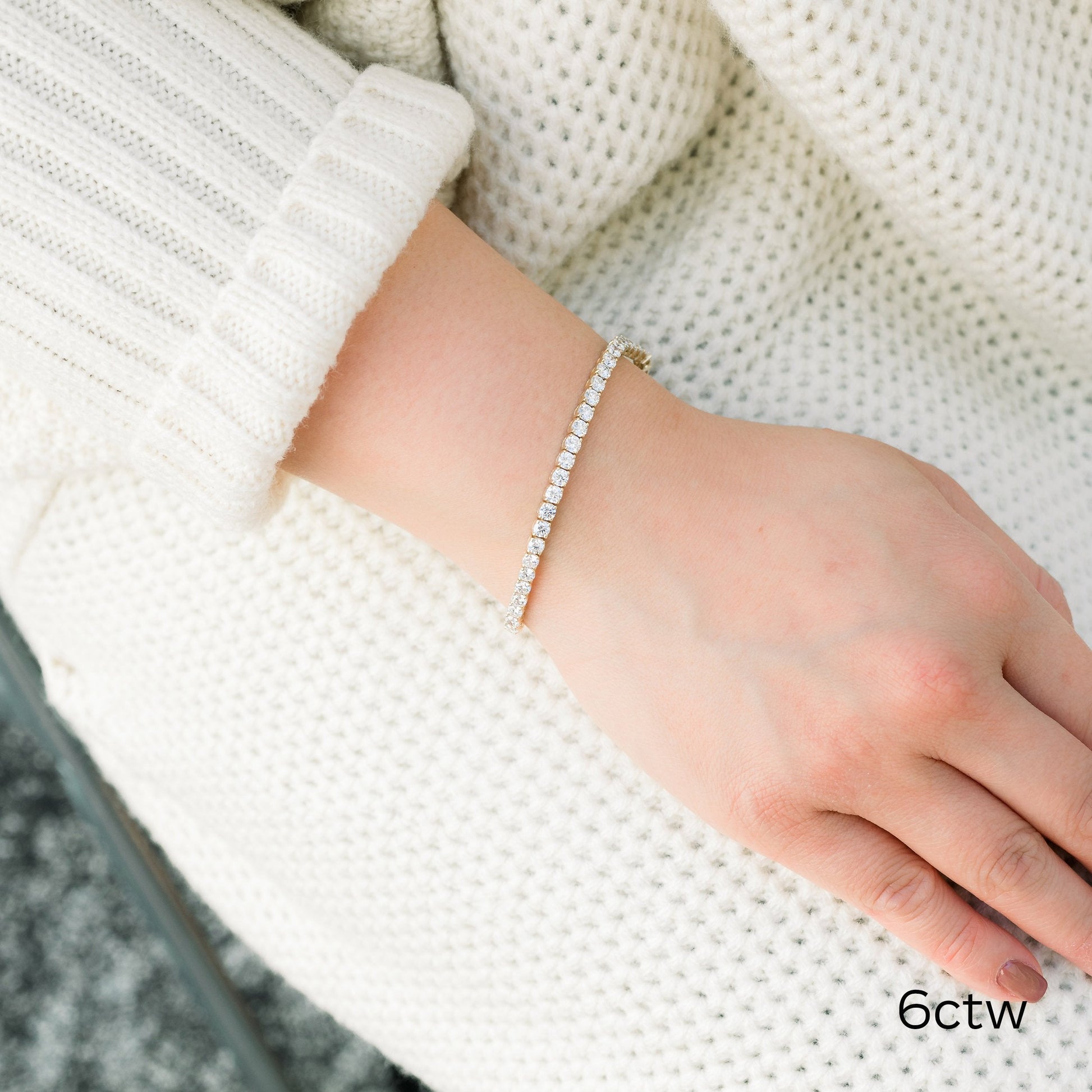 Round Lab Grown Diamond Four Prong Tennis Bracelet , EF Color, VS Clarity, IGI Certificate