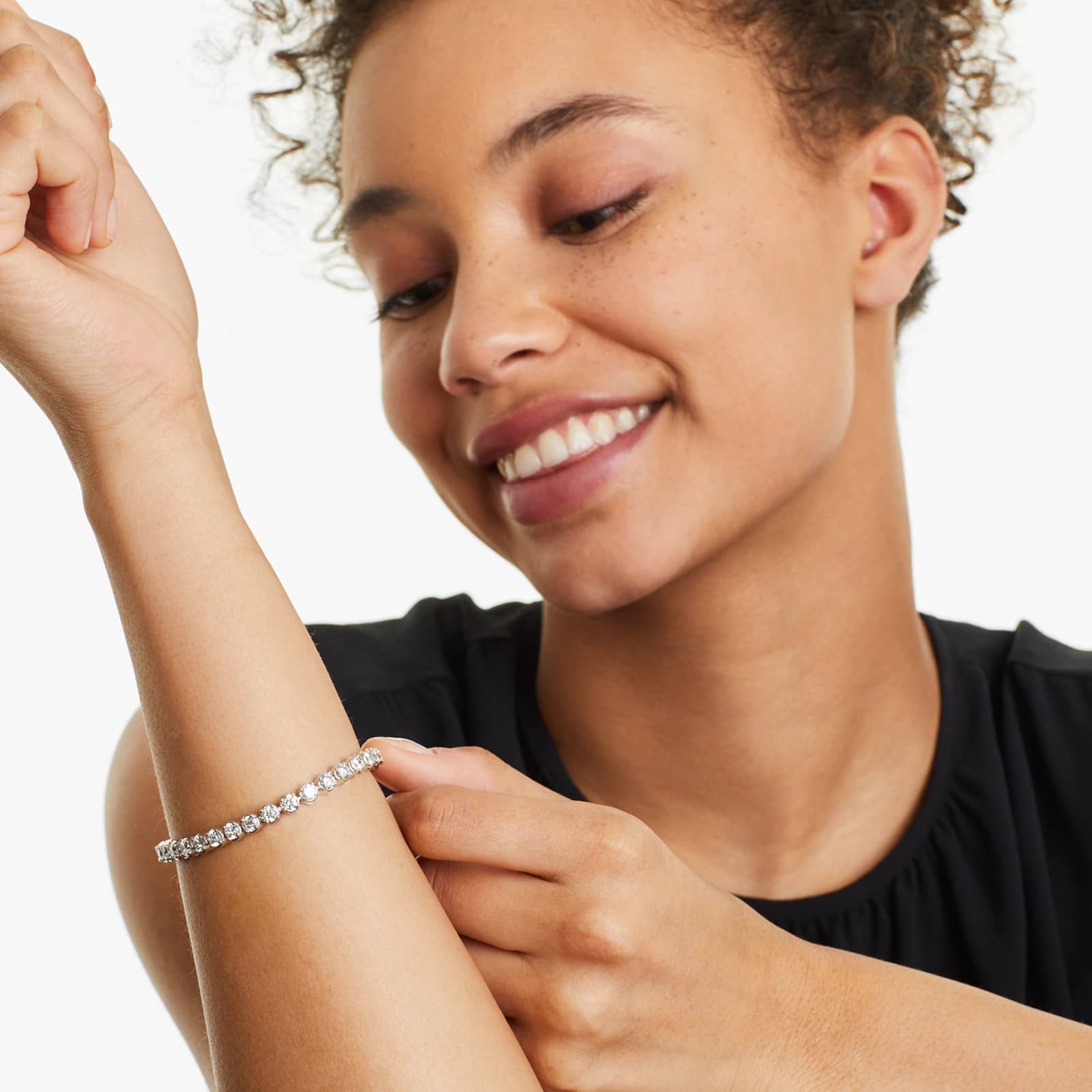 Round Lab Grown Diamond Four Prong Tennis Bracelet, EF Color, VS Clarity, IGI Certificate