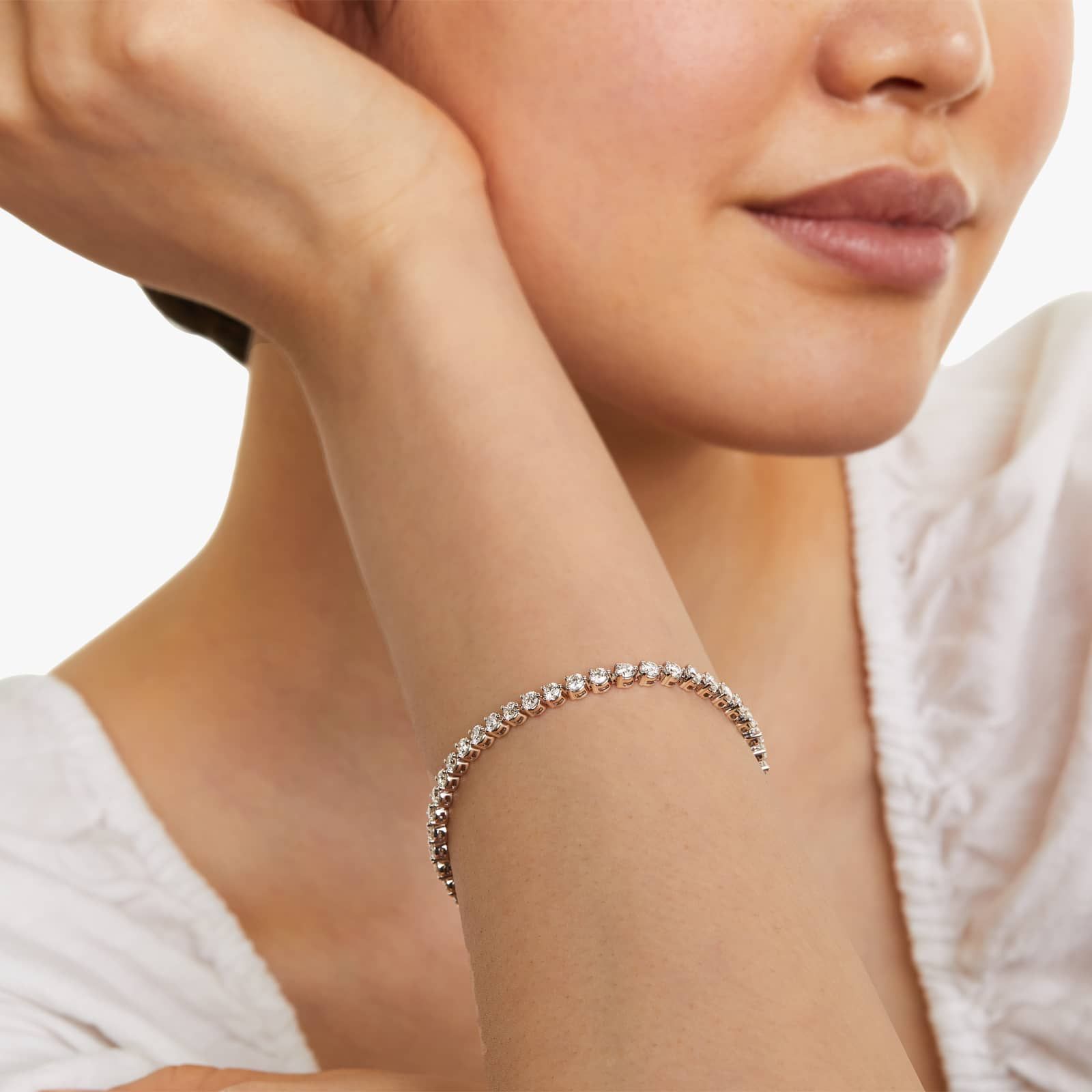 Round Lab grown Diamond Three Prong Tennis Bracelet, EF Color, VS Clarity, IGI Certified