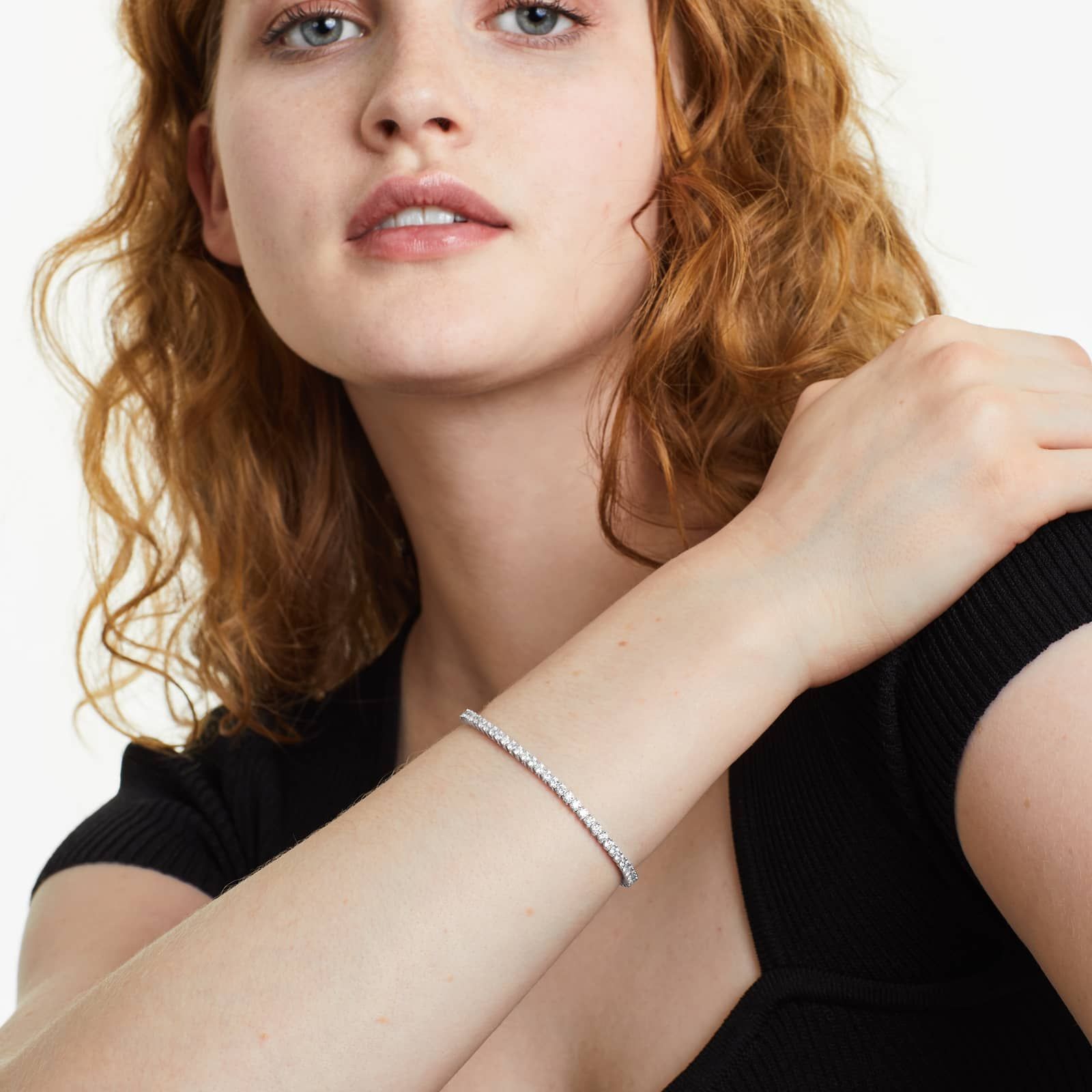 Round Lab Grown Diamond Two Prong Tennis Bracelet, EF Color, VS Clarity, IGI Certificate