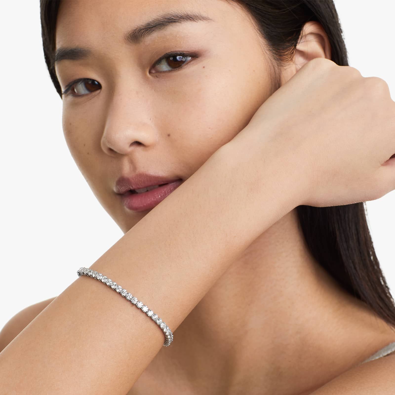 Round Lab Grown Diamond Two Prong Tennis Bracelet, EF Color, VS Clarity, IGI Certificate