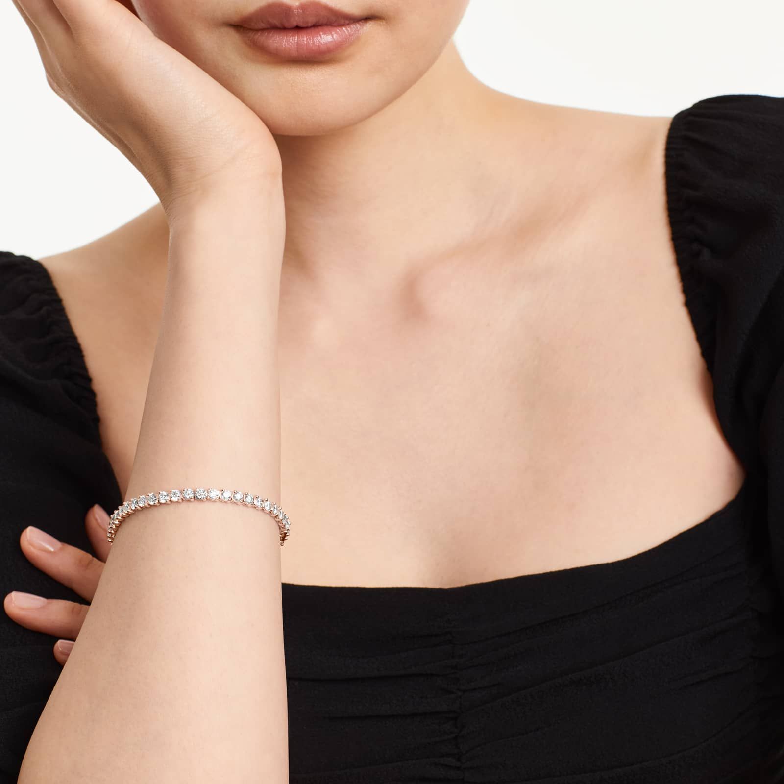 Round Lab Grown Diamond Two Prong Tennis Bracelet, EF Color, VS Clarity, IGI Certificate