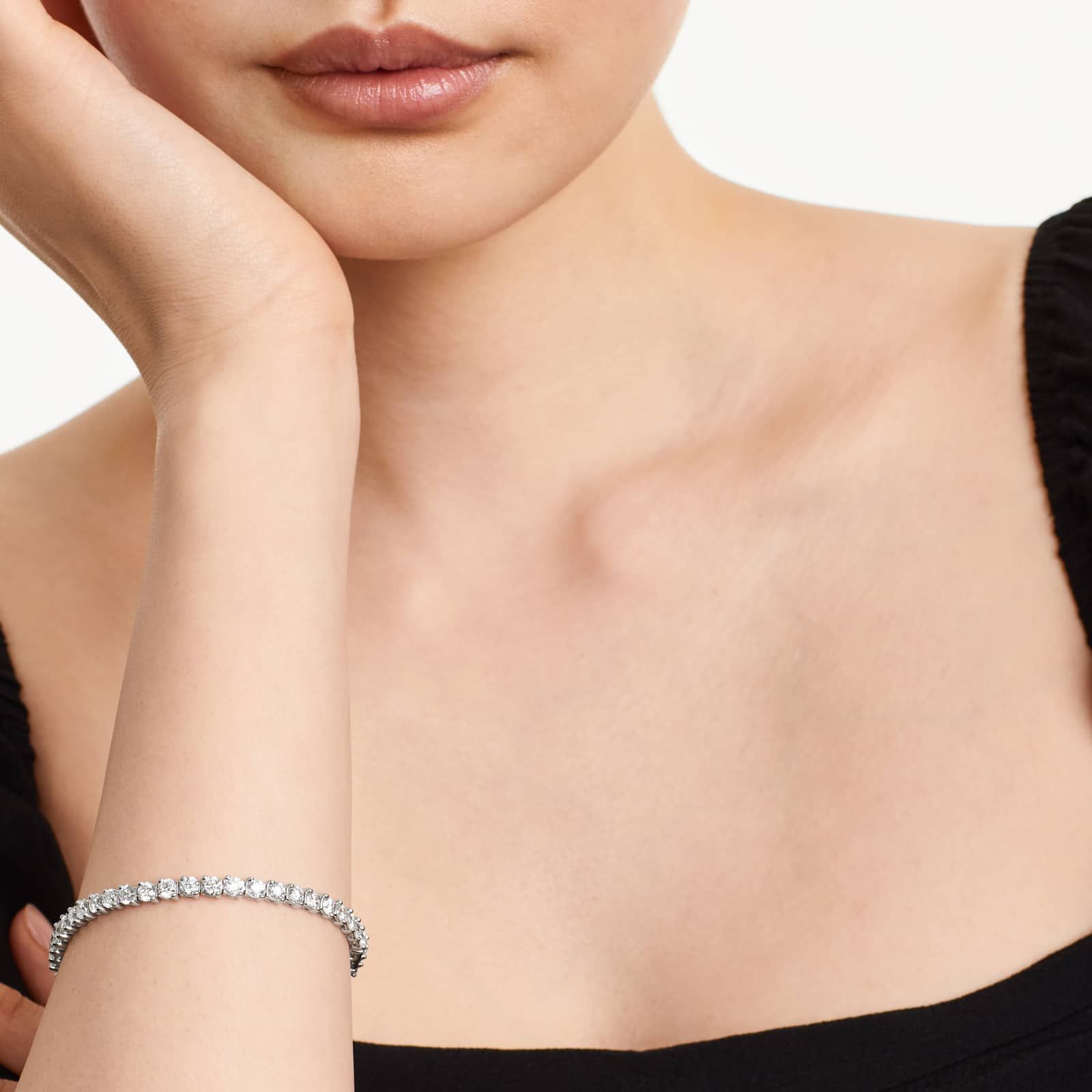 Round Lab Grown Diamond Two Prong Tennis Bracelet, EF Color, VS Clarity, IGI Certificate