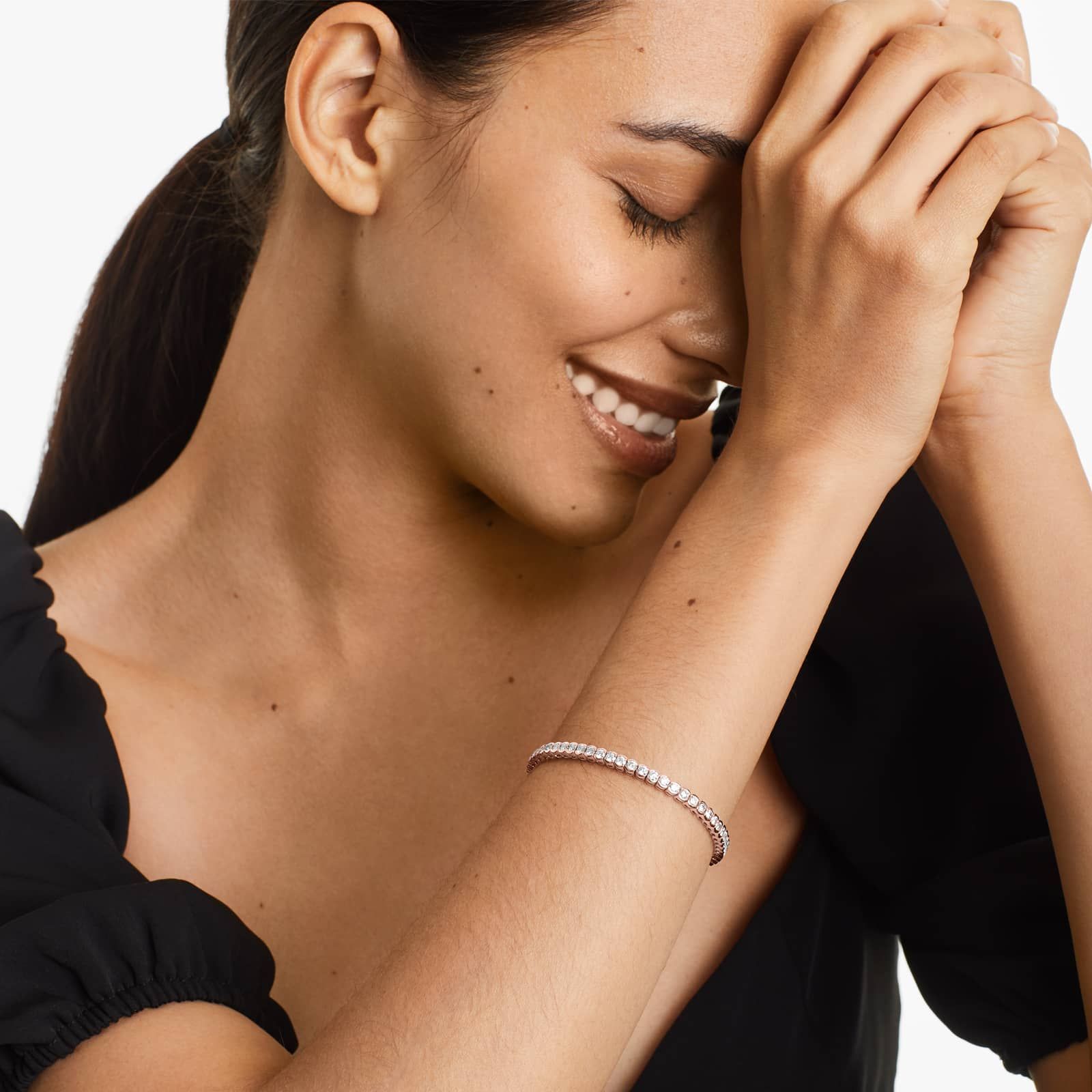 Round Lab Grown Diamond Bezel Tennis Bracelet, EF Color, VS Clarity, IGI Certified