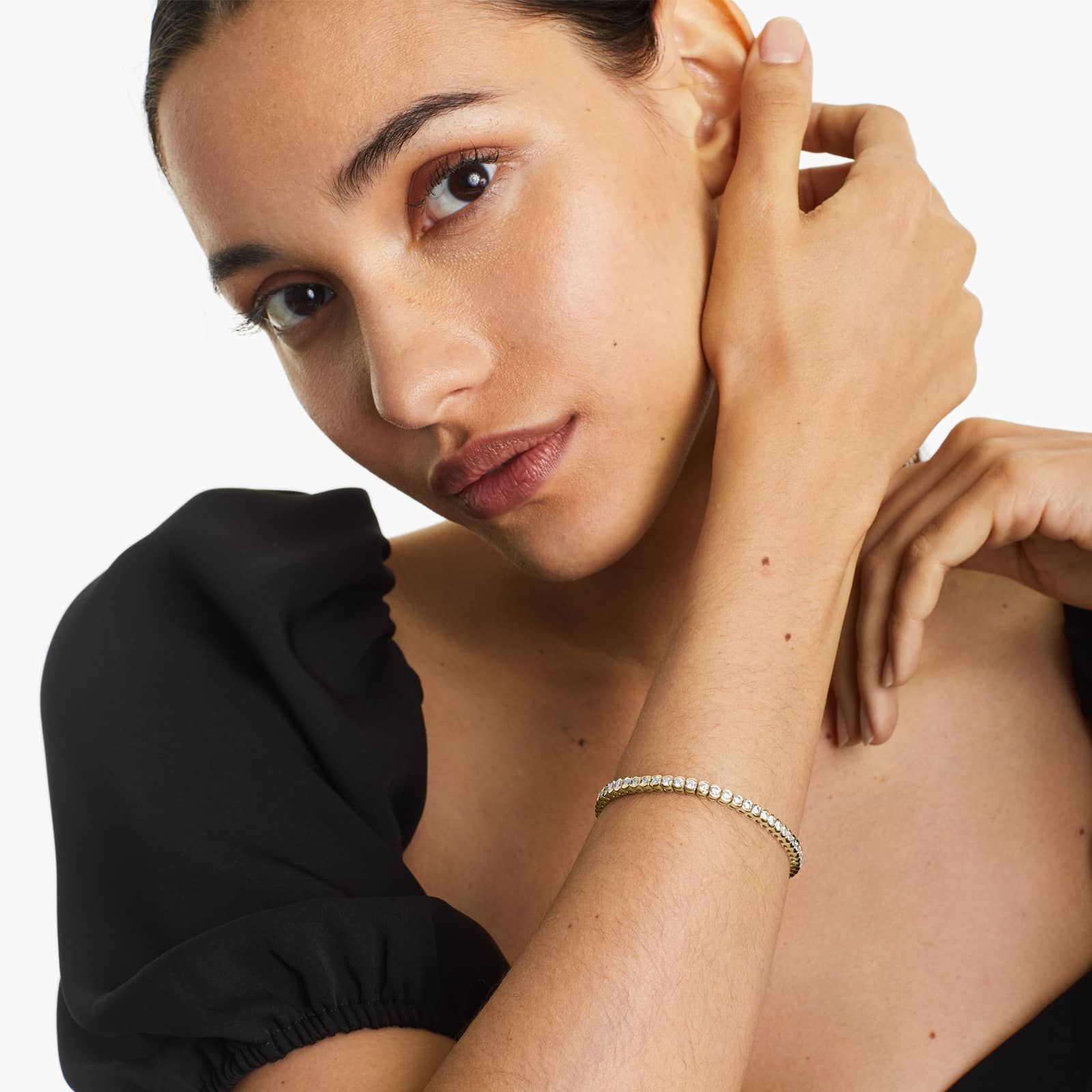 Round Lab Grown Diamond Bezel Tennis Bracelet, EF Color, VS Clarity, IGI Certified