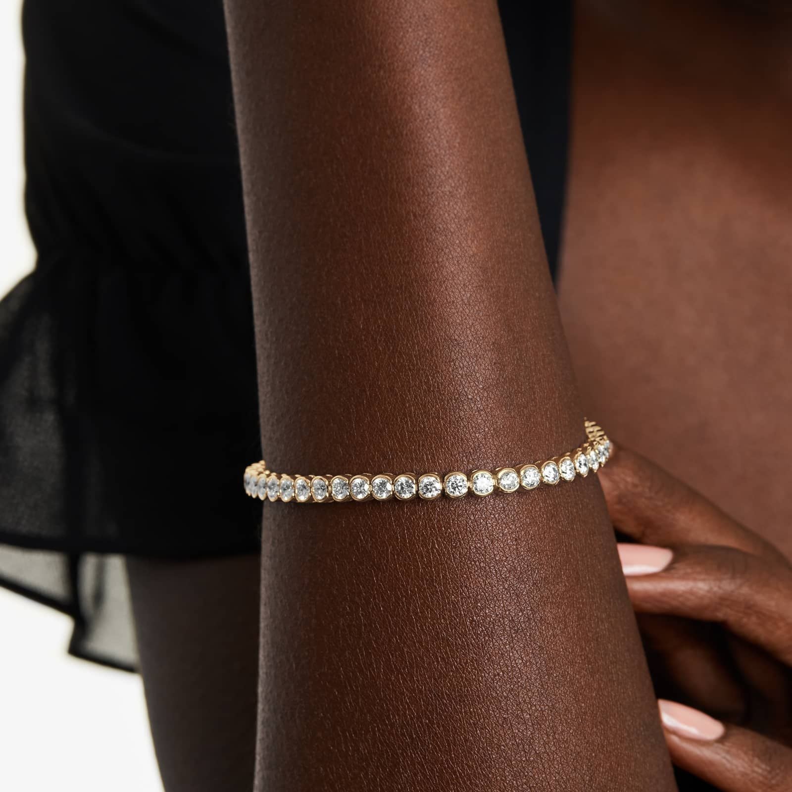 Round Lab Grown Diamond Bezel Tennis Bracelet, EF Color, VS Clarity, IGI Certified