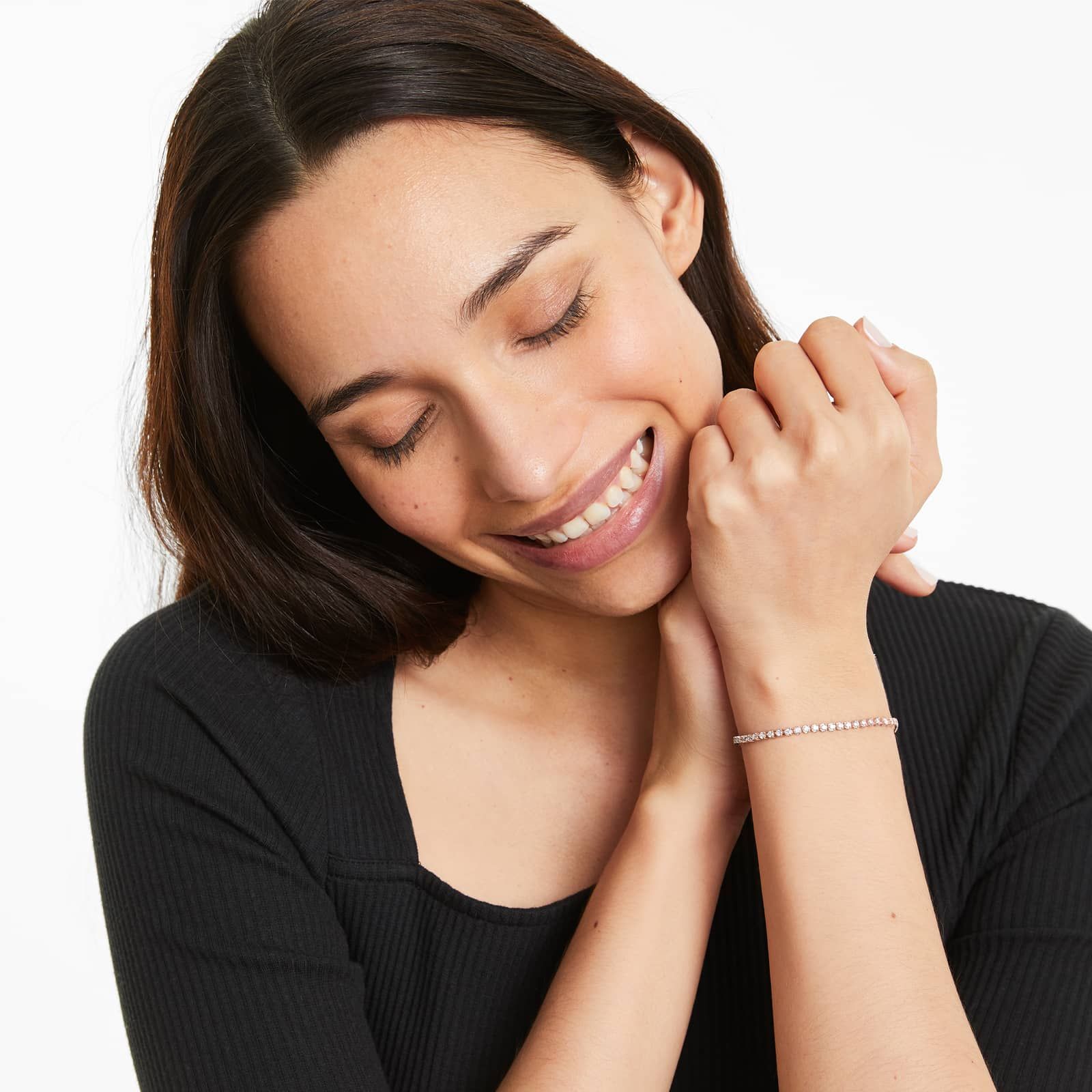 Round Lab Grown Diamond Three Prong Flower Clasp Tennis Bracelet,EF Color, VS Clarity, IGI Certificate