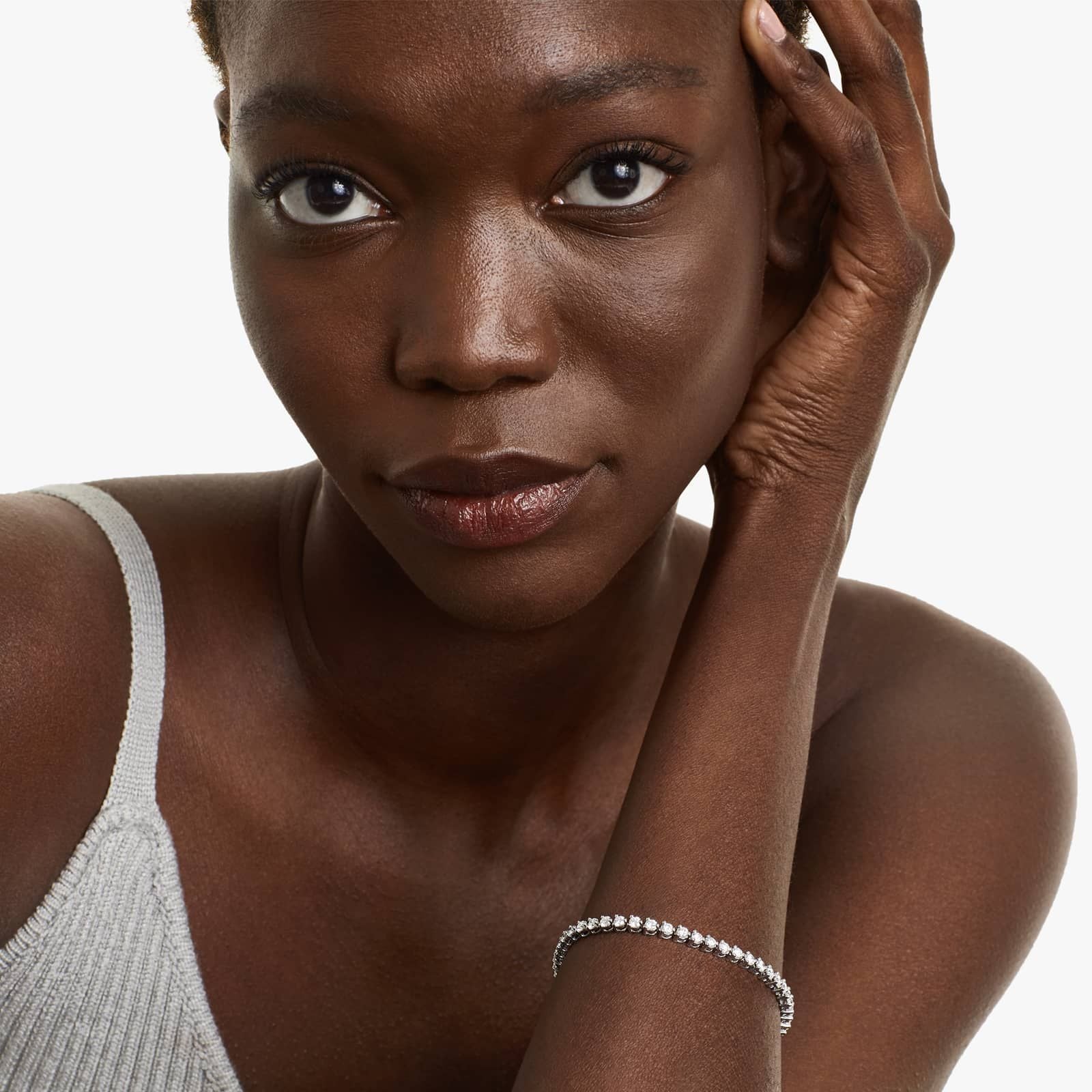 Round Lab Grown Diamond Three Prong Flower Clasp Tennis Bracelet,EF Color, VS Clarity, IGI Certificate