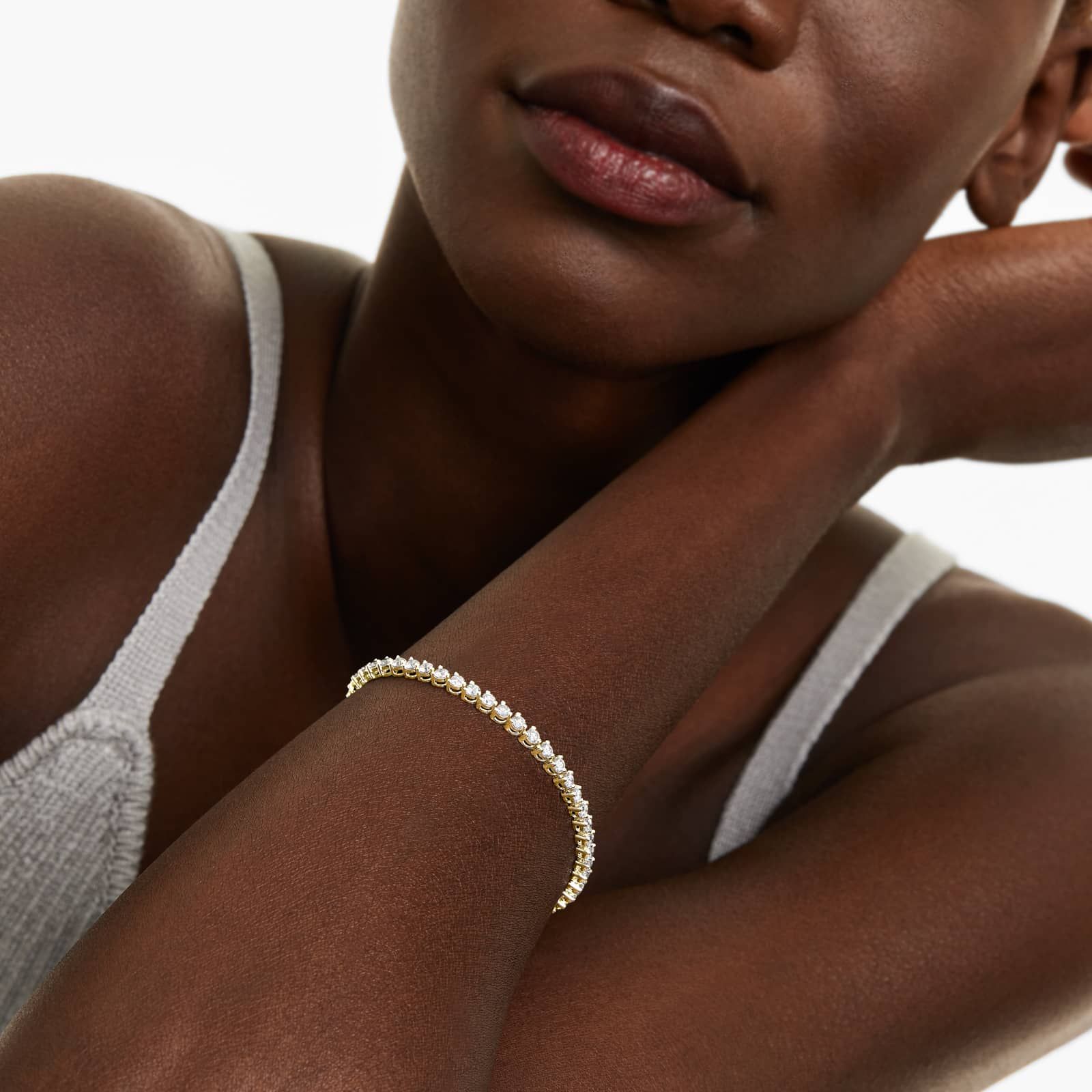 Round Lab Grown Diamond Three Prong Flower Clasp Tennis Bracelet,EF Color, VS Clarity, IGI Certificate