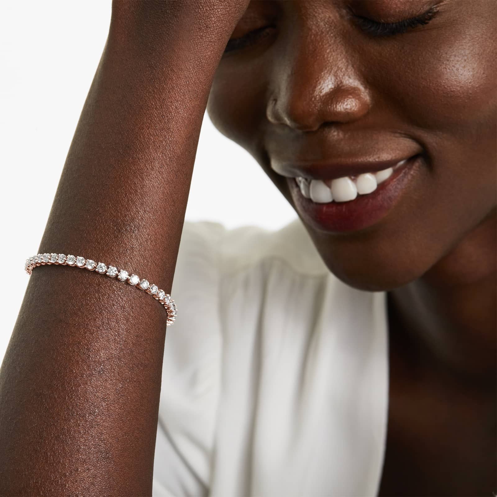 Round Lab Grown Diamond Three Prong Flower Clasp Tennis Bracelet,EF Color, VS Clarity, IGI Certificate