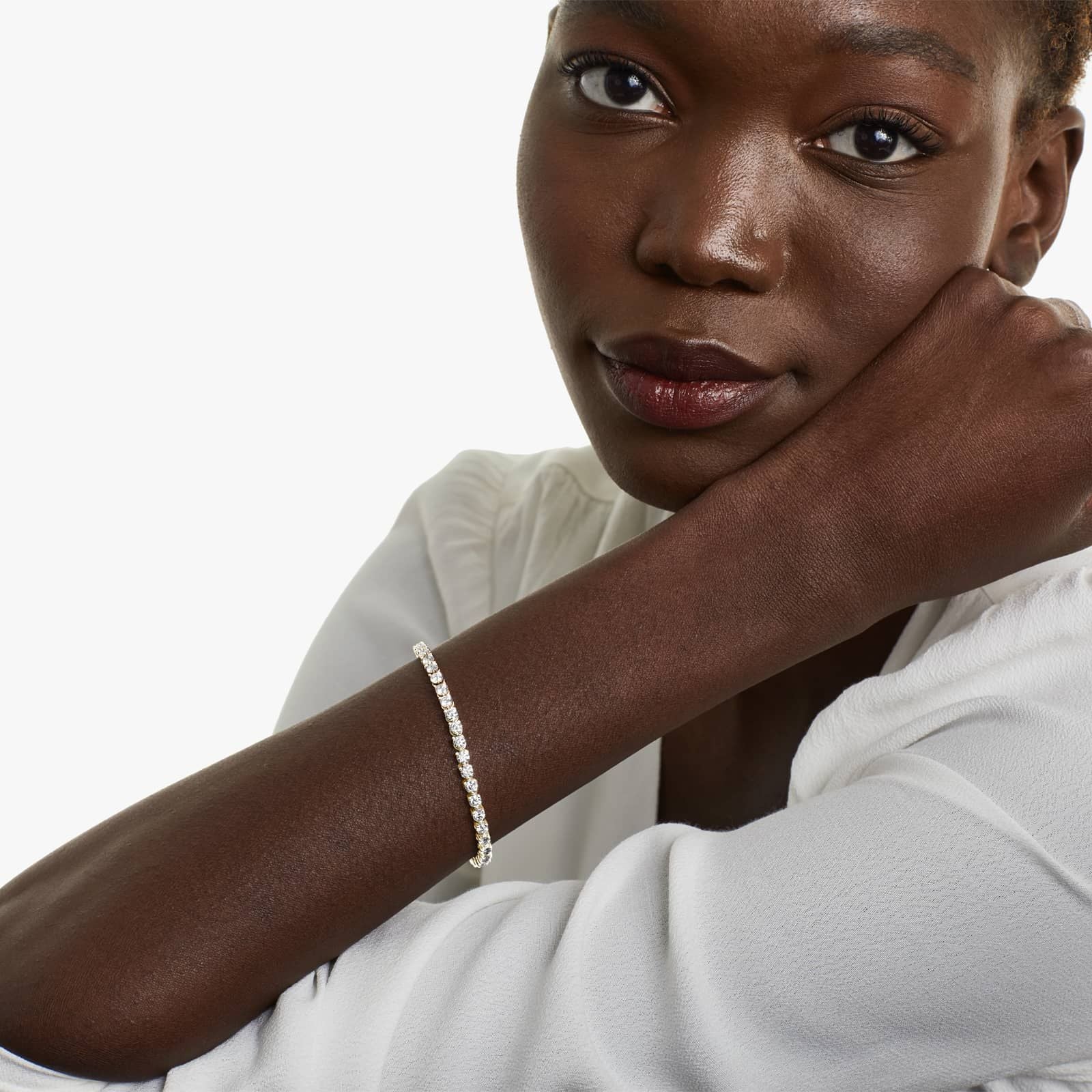 Round Lab Grown Diamond Three Prong Flower Clasp Tennis Bracelet,EF Color, VS Clarity, IGI Certificate