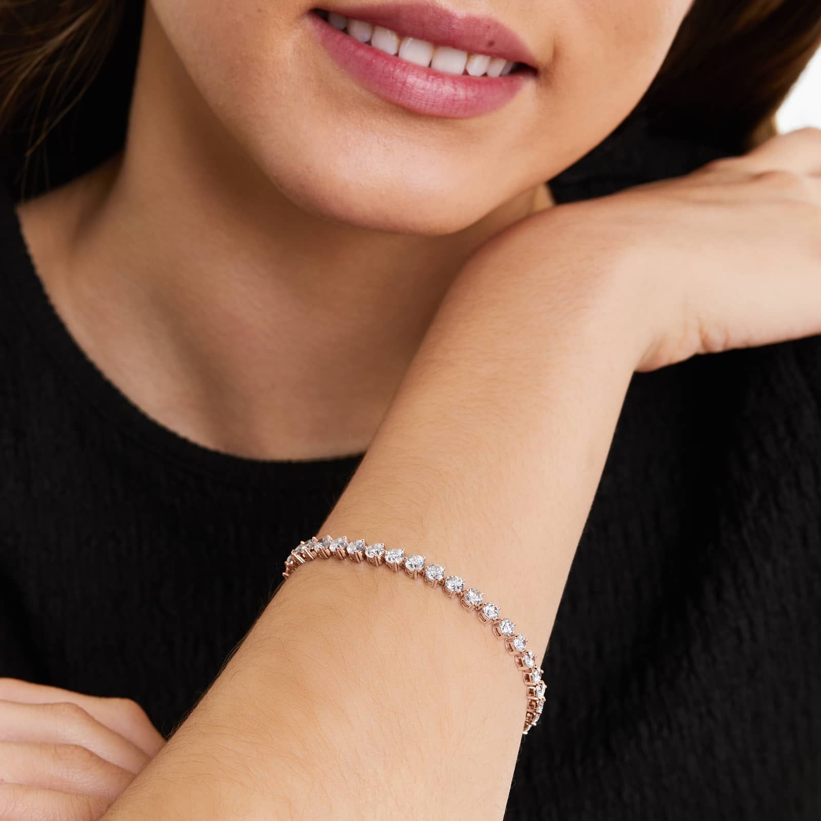 Round Lab Grown Diamond Three Prong Flower Clasp Tennis Bracelet,EF Color, VS Clarity, IGI Certificate