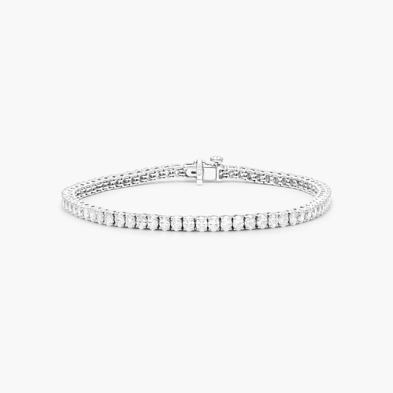 Oval Lab Grown Diamond tennis bracelet, EF Color, VS Clarity, IGI Certified